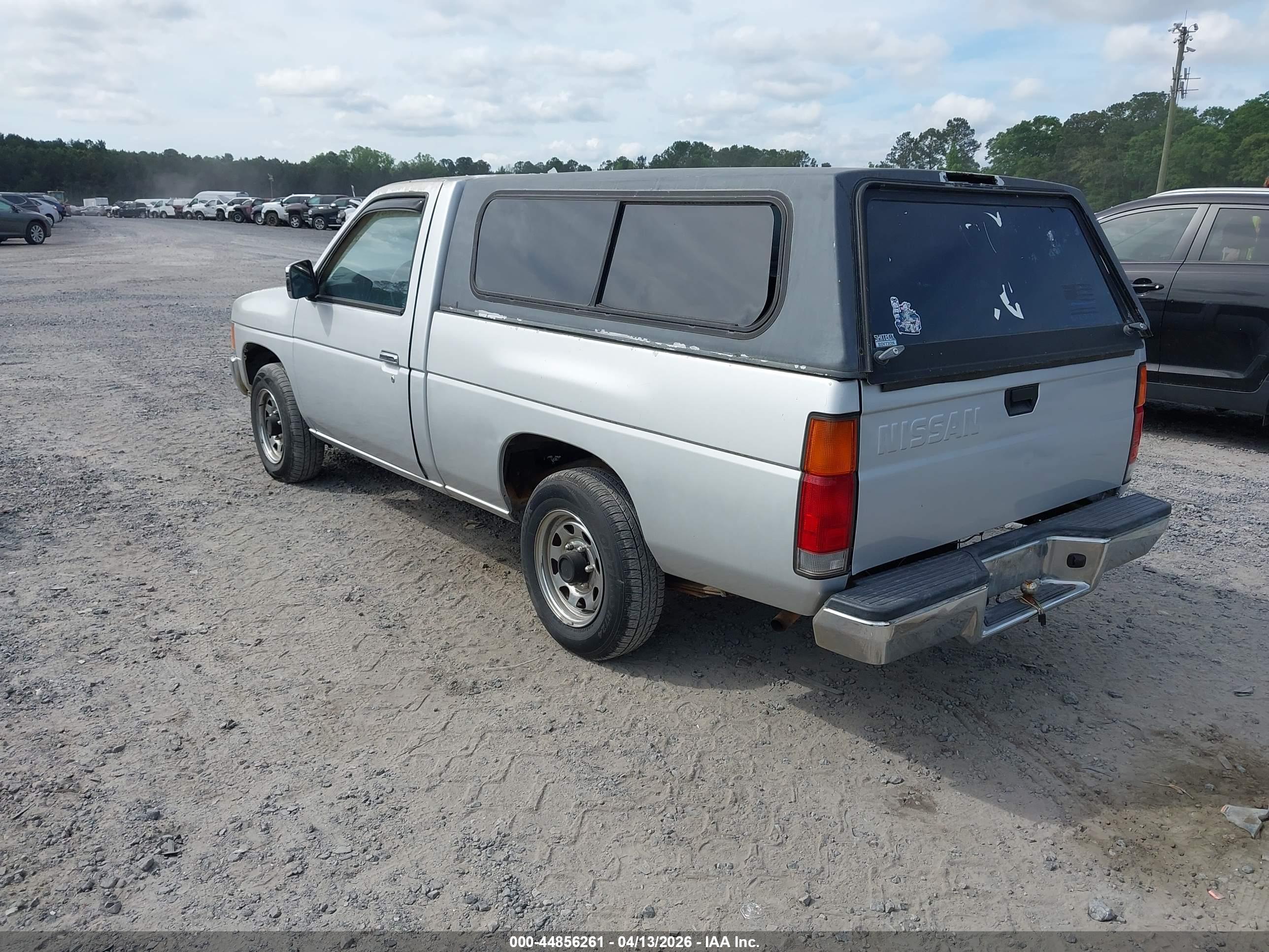 NISSAN TRUCK image 3