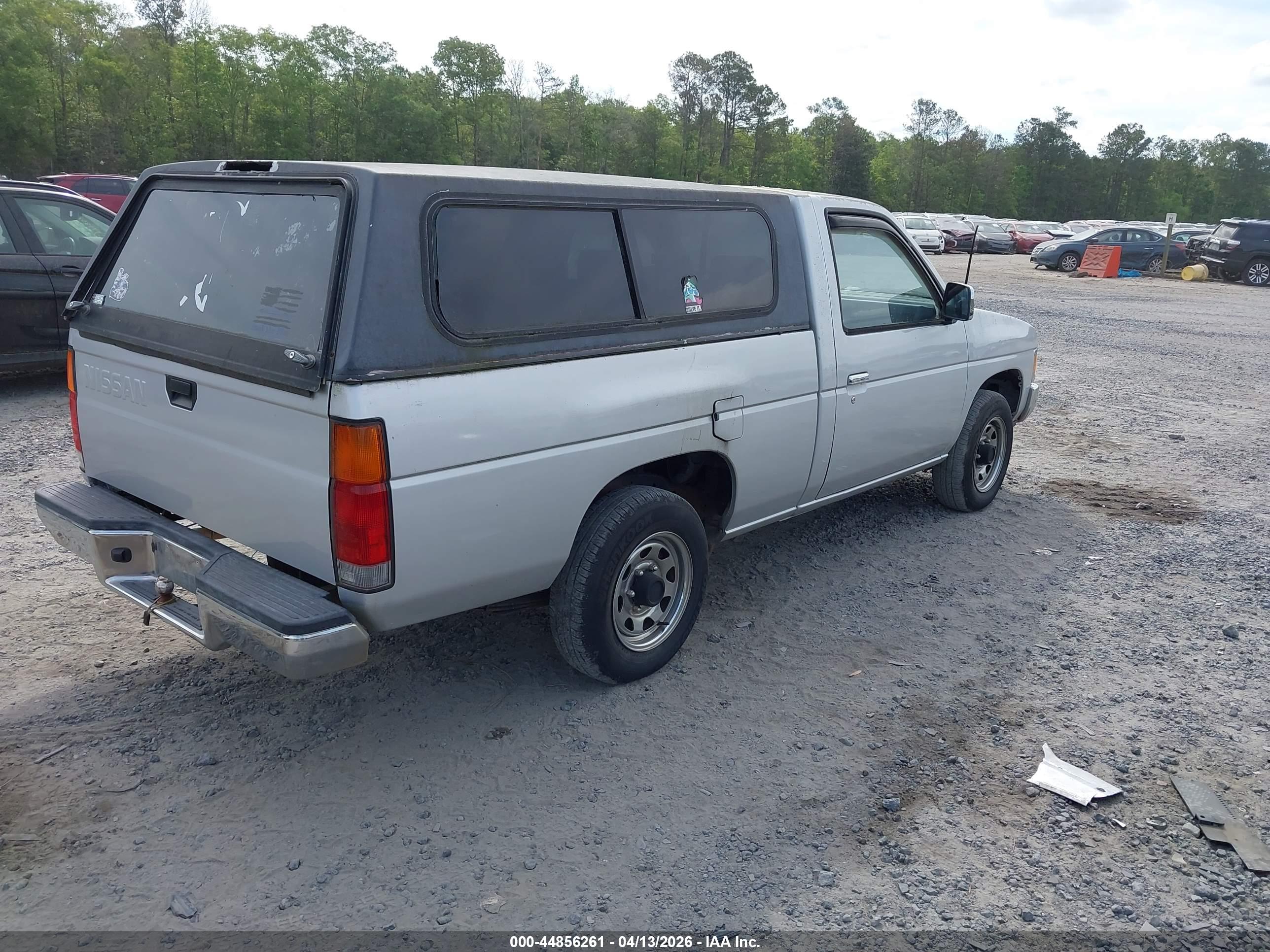 NISSAN TRUCK image 4