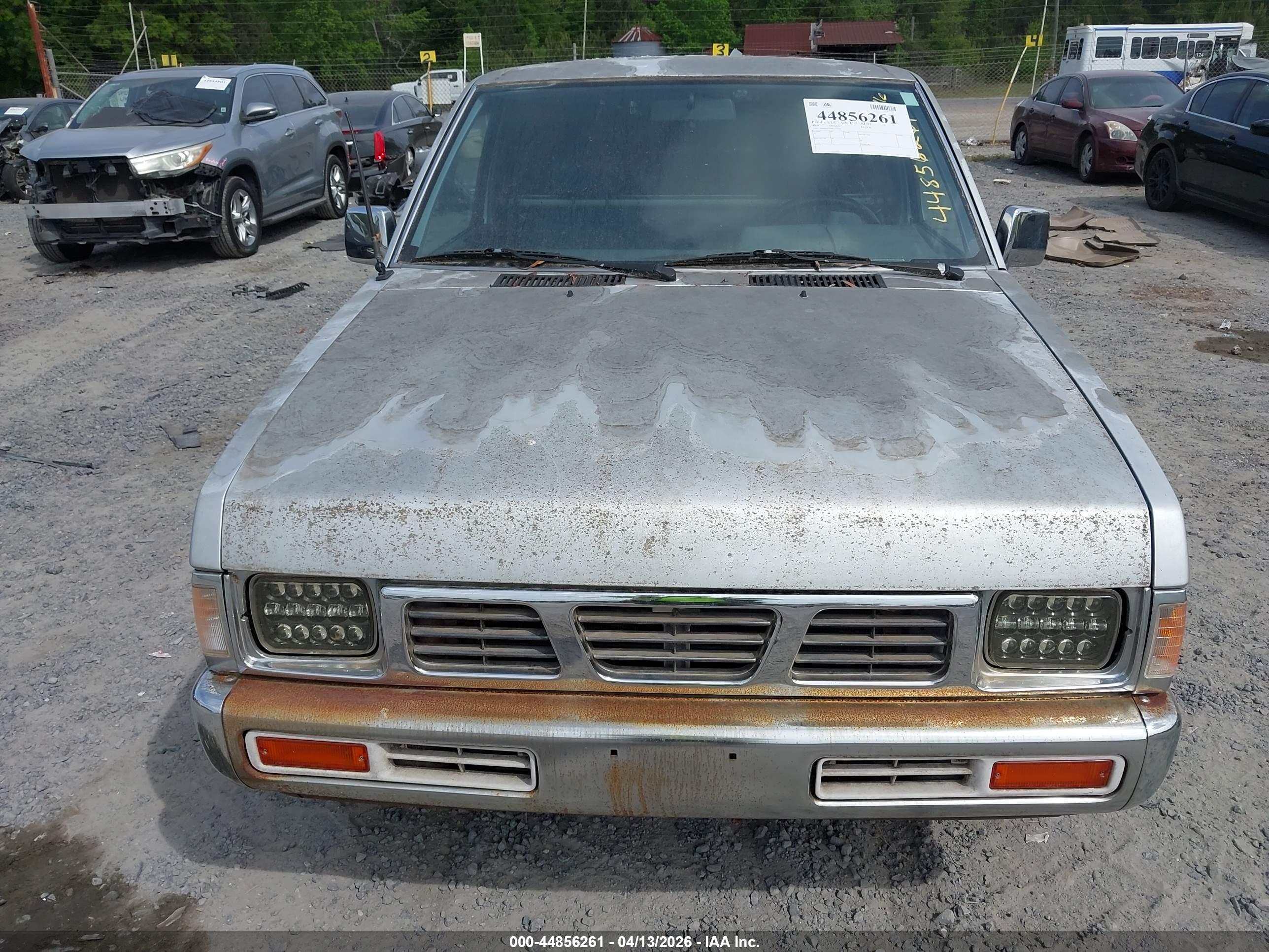 NISSAN TRUCK image 6