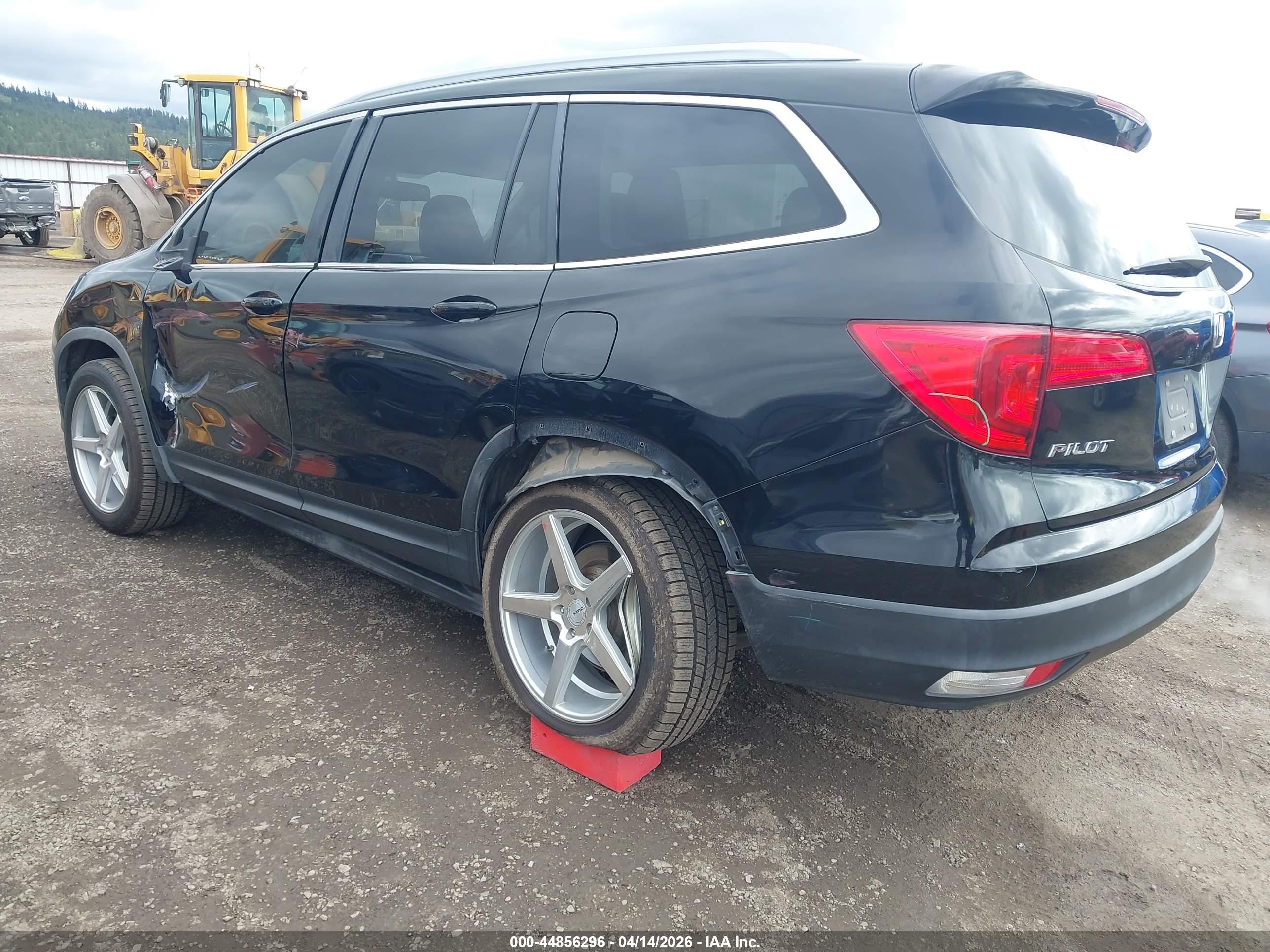 HONDA PILOT image 3