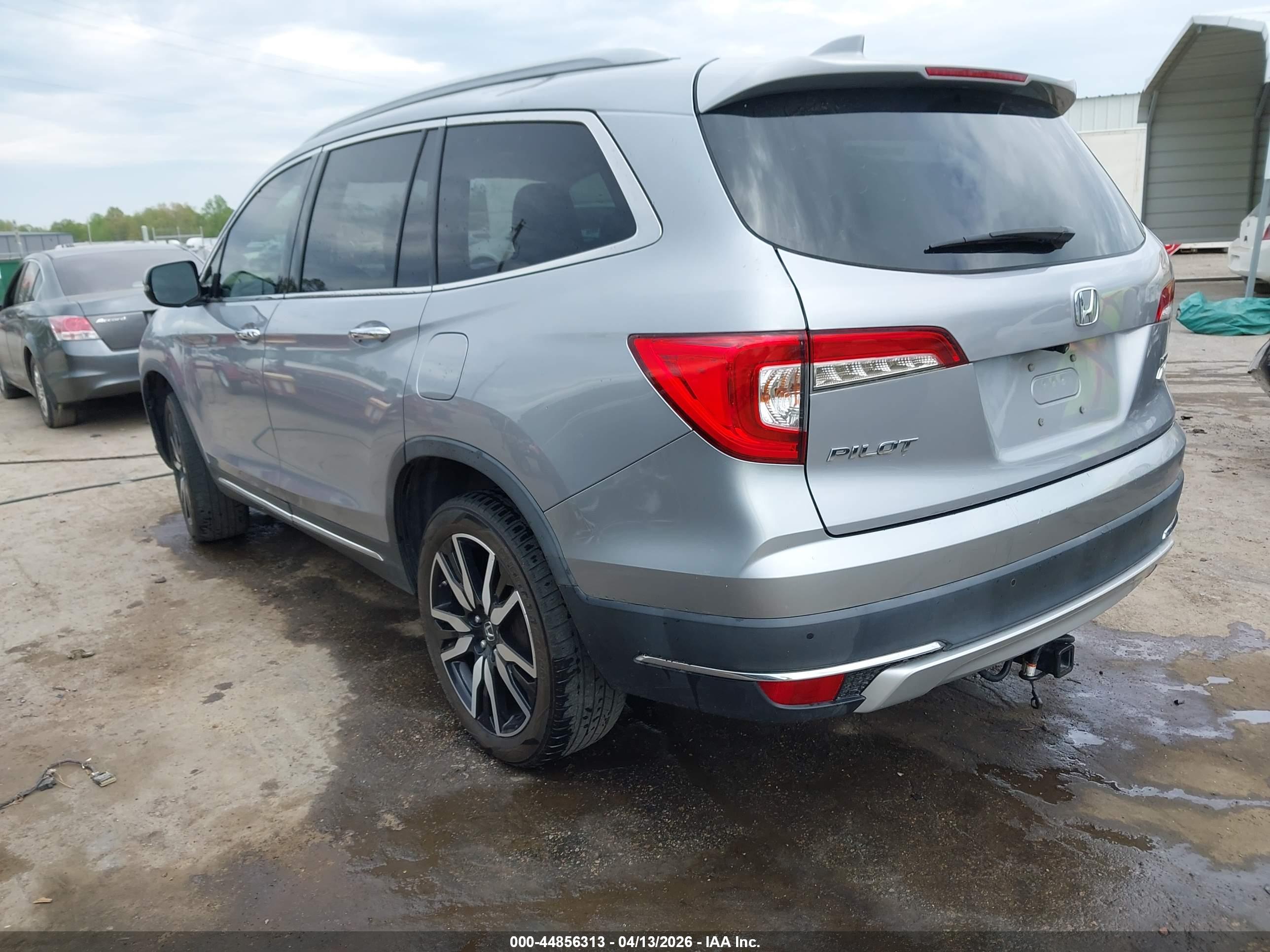 HONDA PILOT image 3