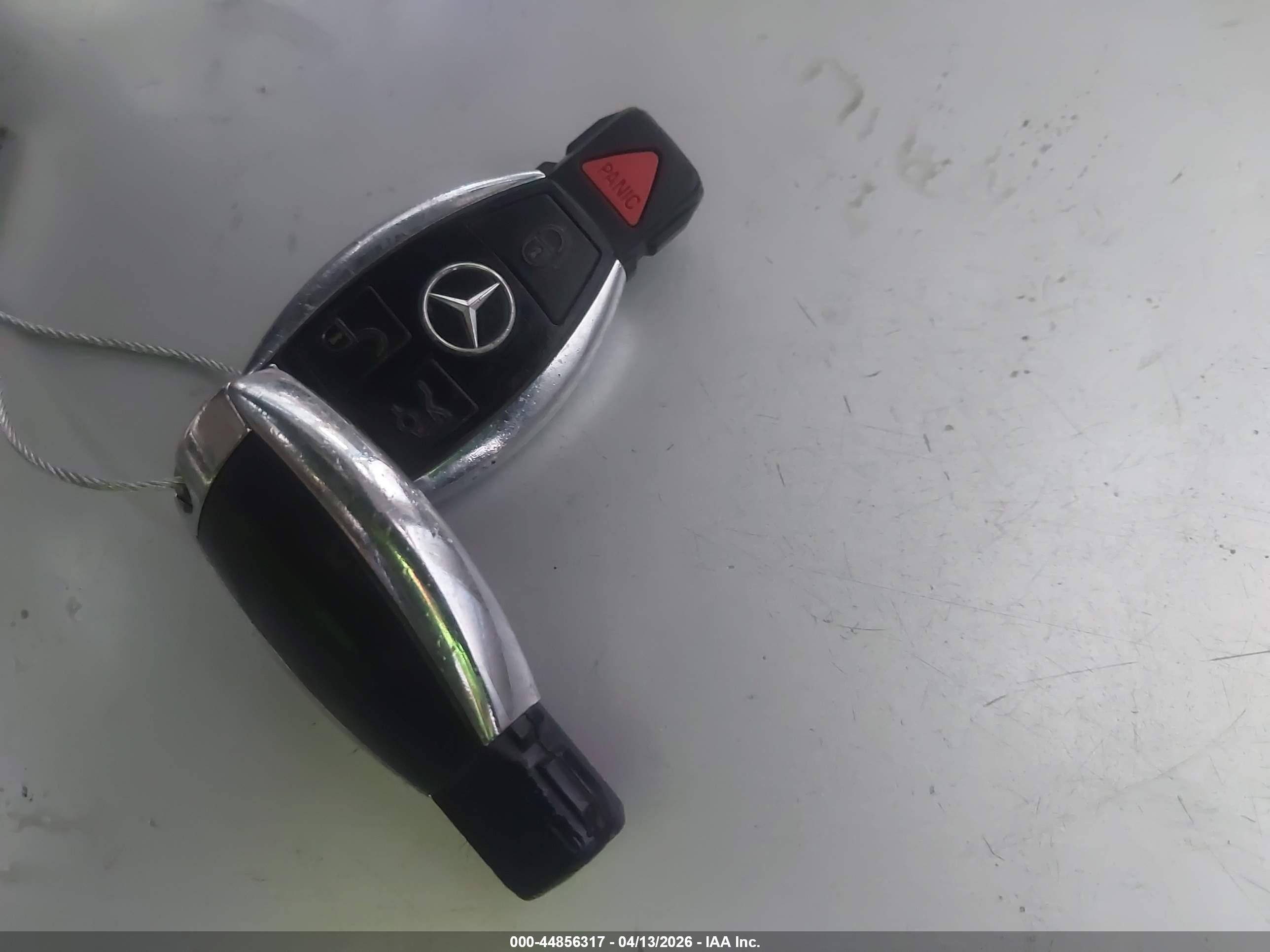 MERCEDES-BENZ GLK image 11