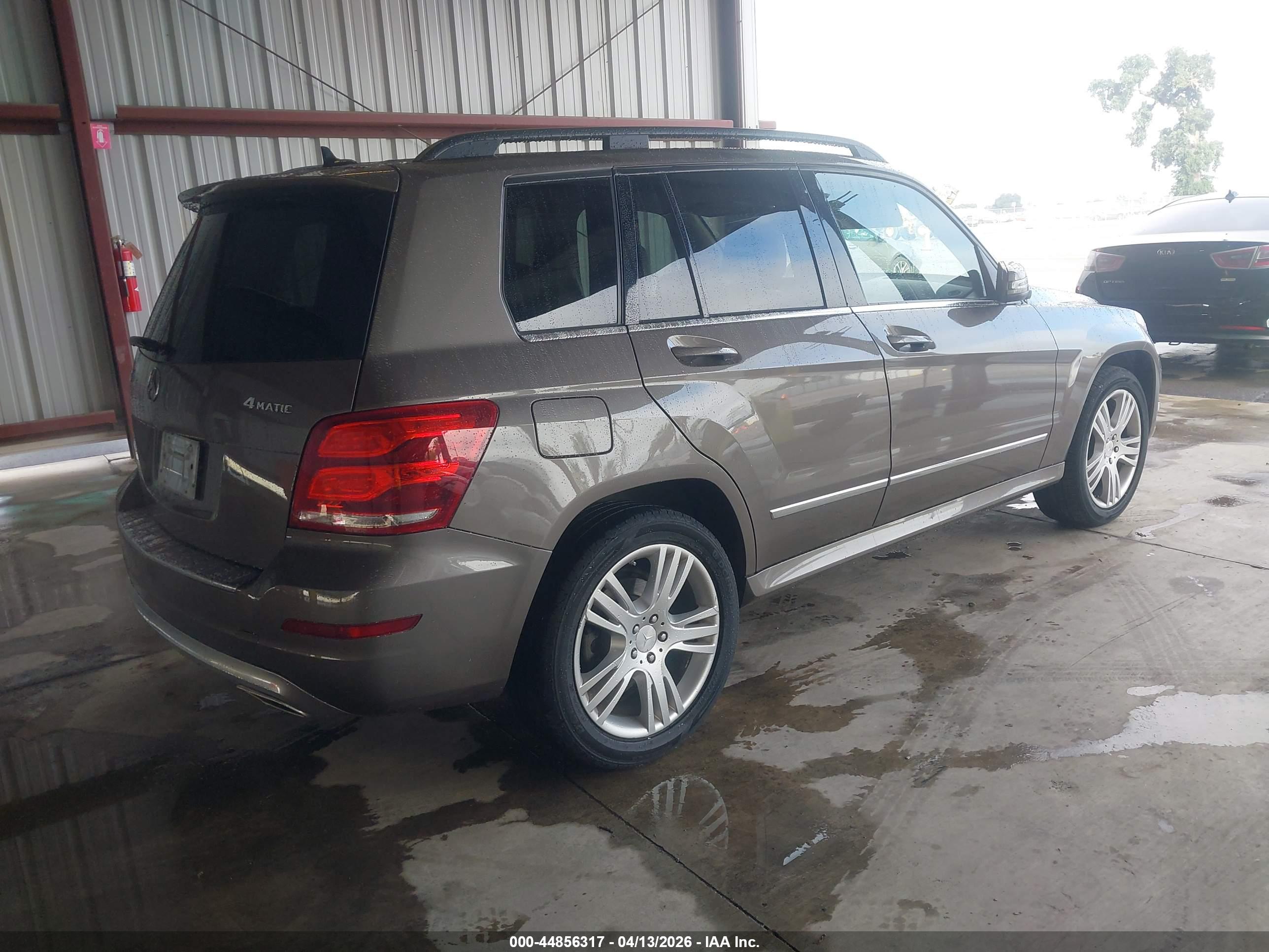 MERCEDES-BENZ GLK image 4