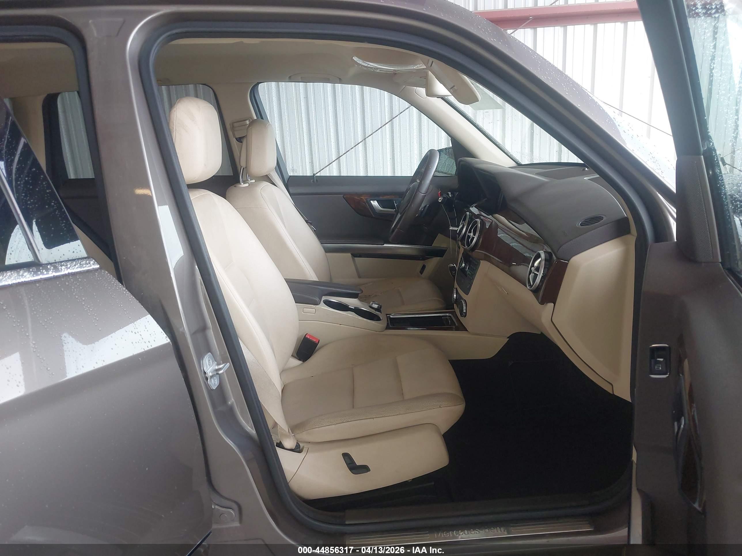 MERCEDES-BENZ GLK image 5