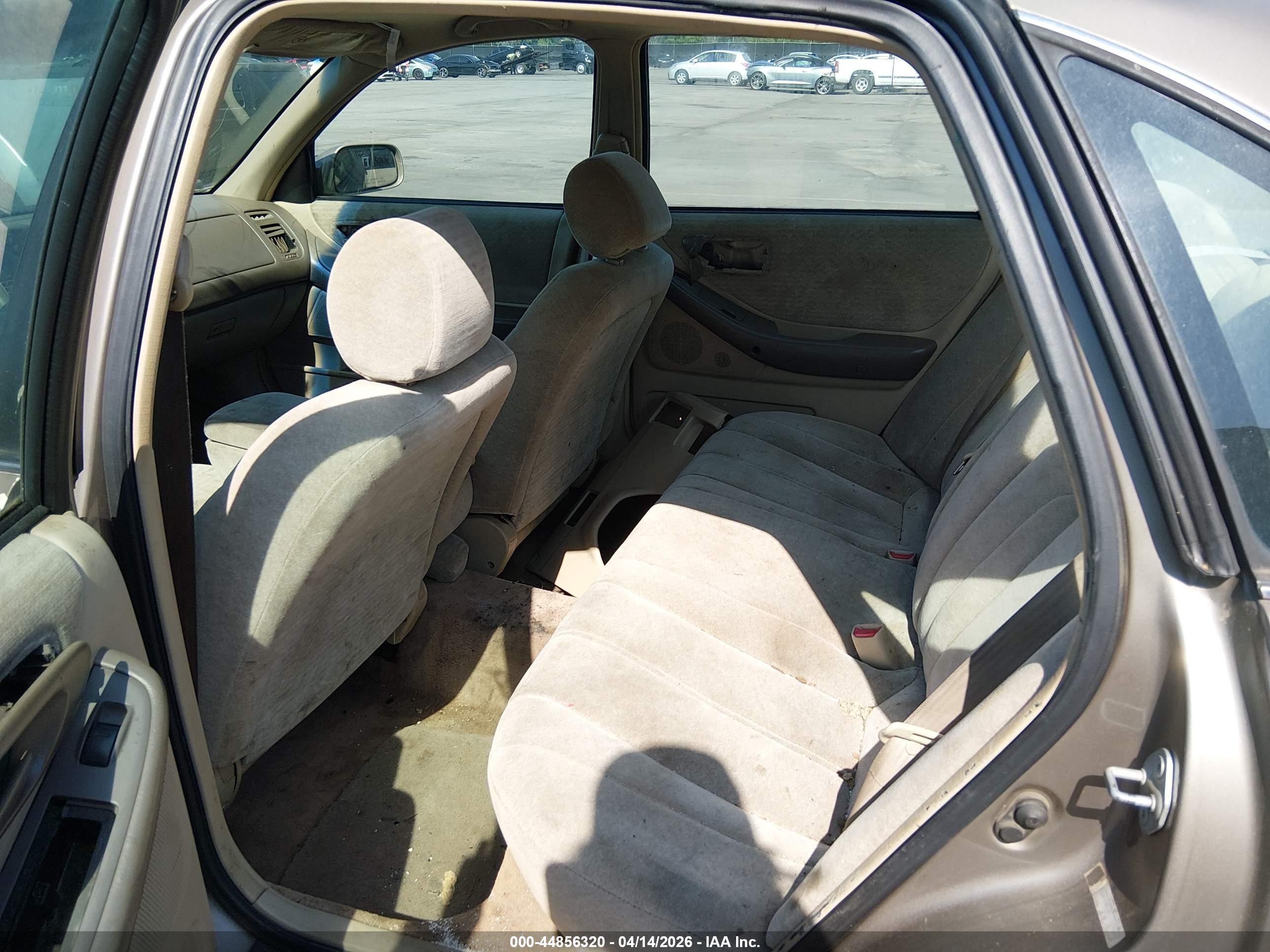 TOYOTA AVALON image 8