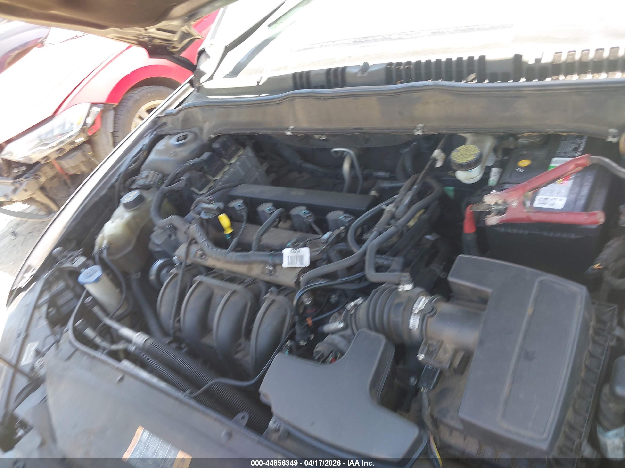 FORD FUSION image 10