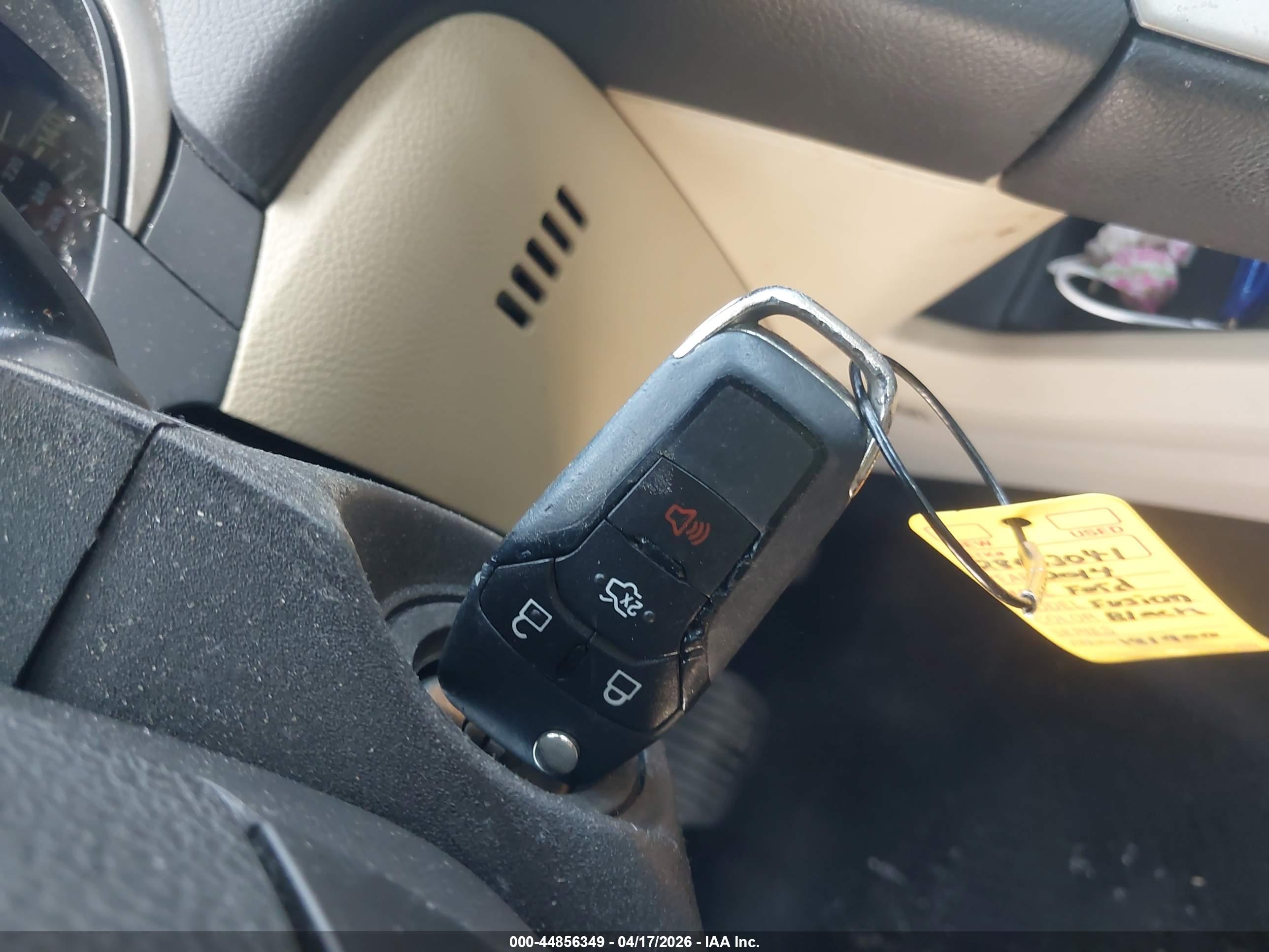 FORD FUSION image 11
