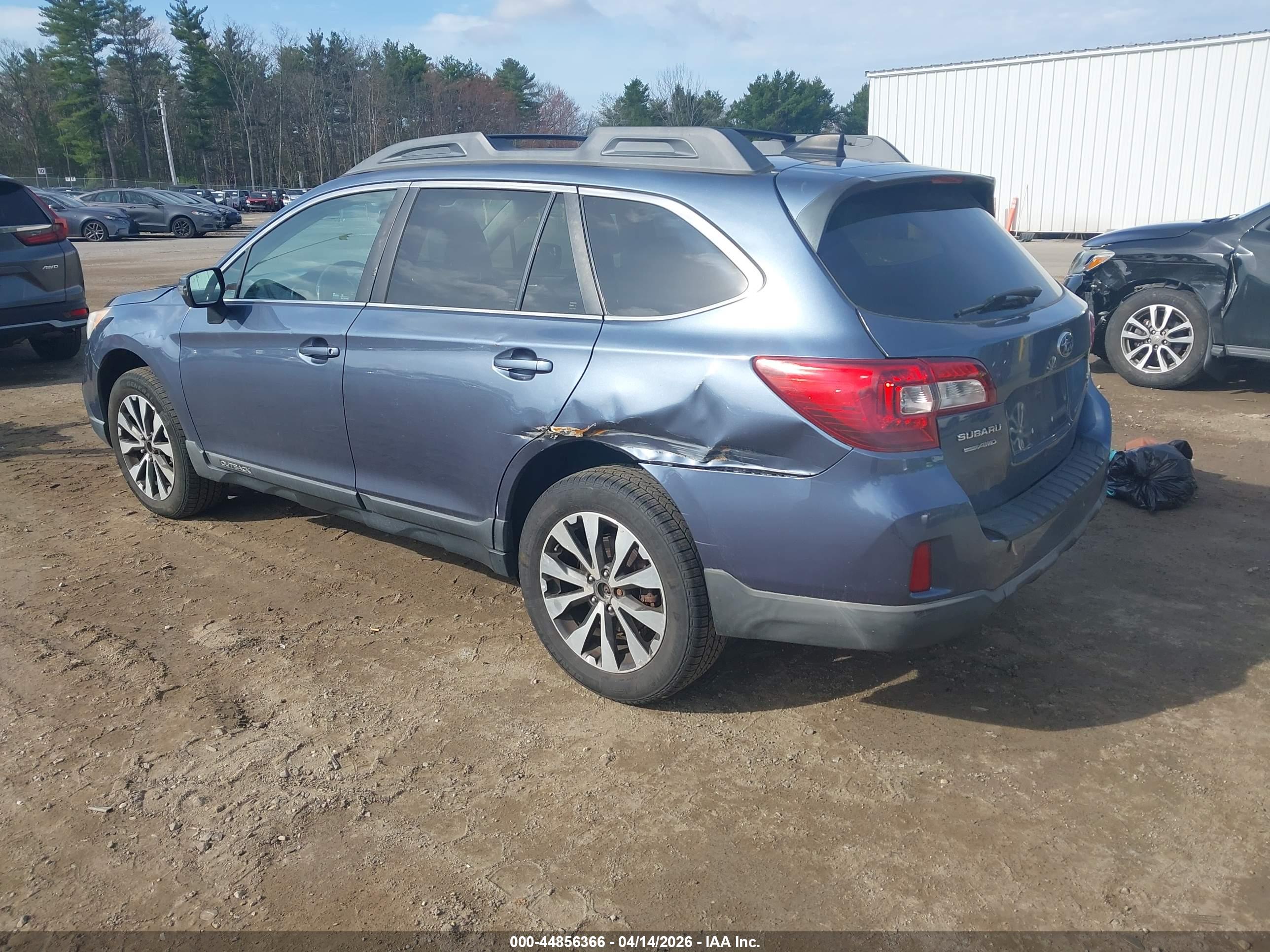 SUBARU OUTBACK image 3