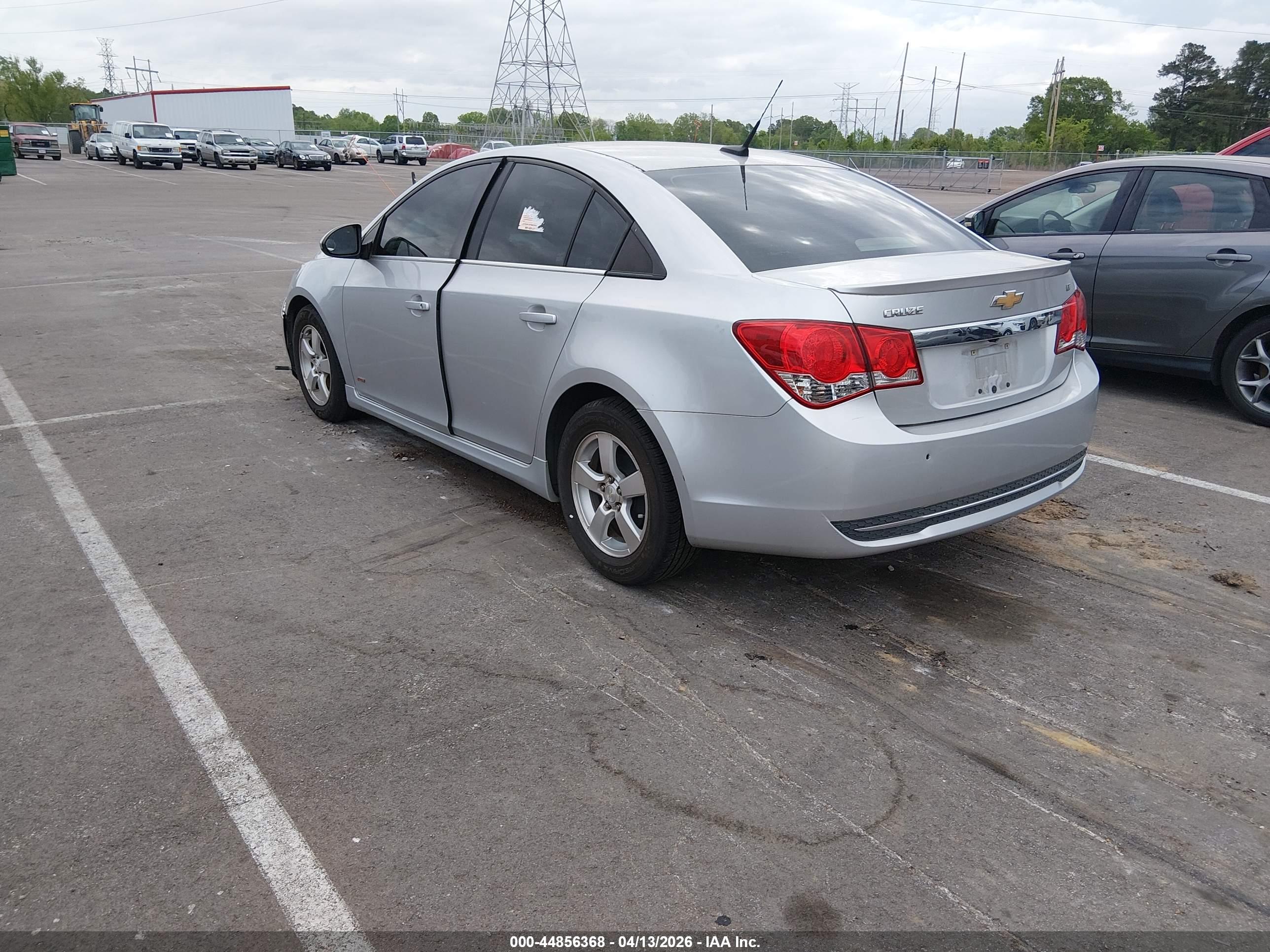 CHEVROLET CRUZE image 3