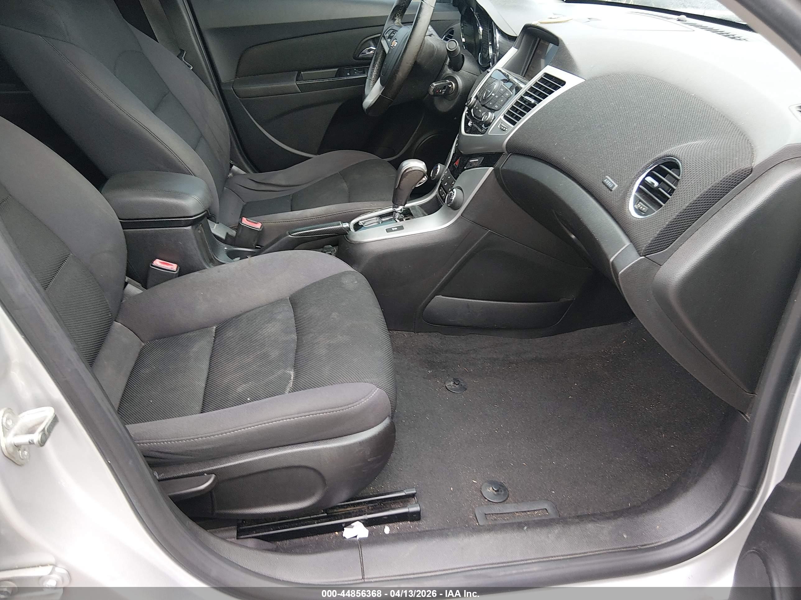 CHEVROLET CRUZE image 5