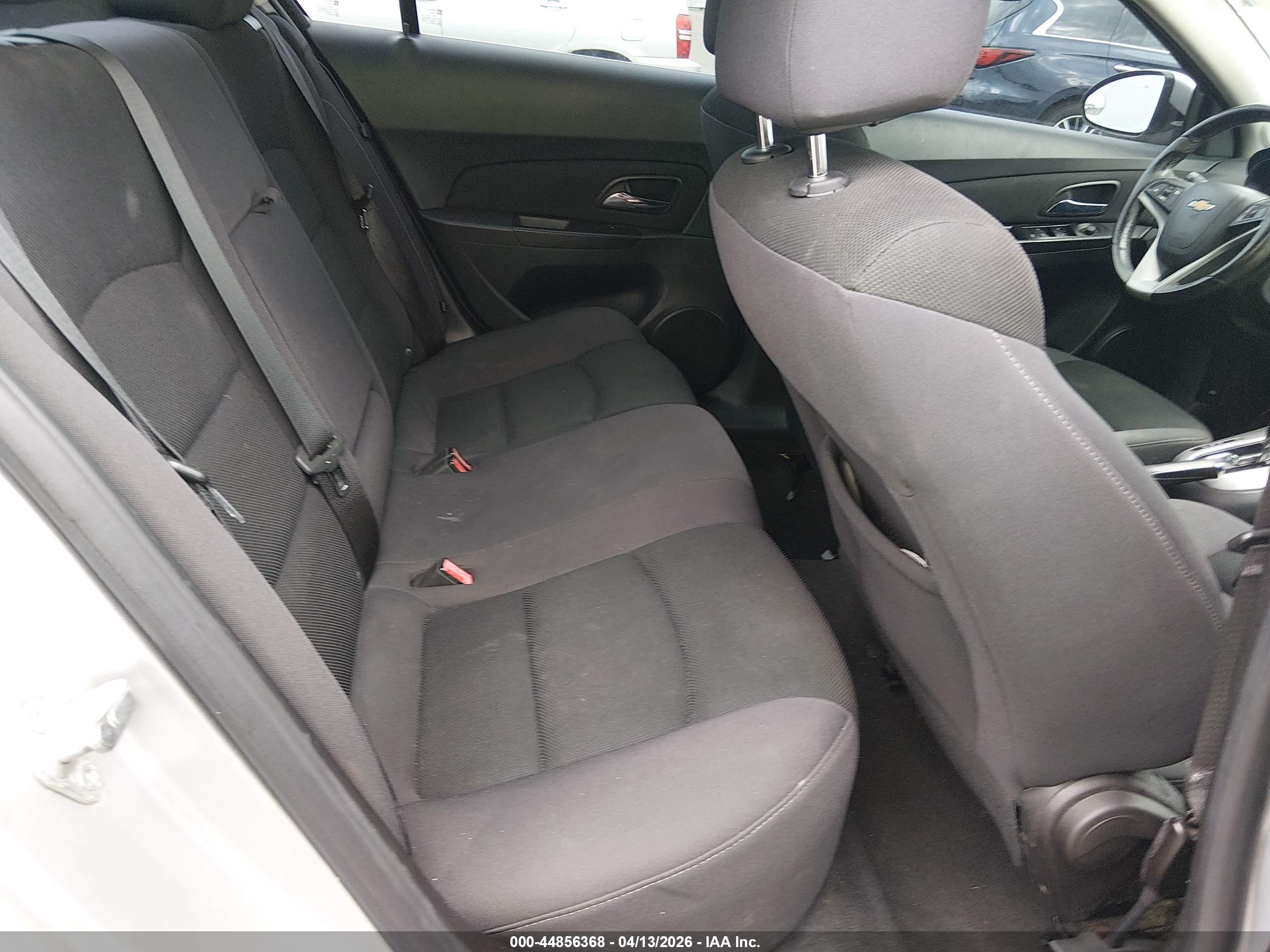 CHEVROLET CRUZE image 8