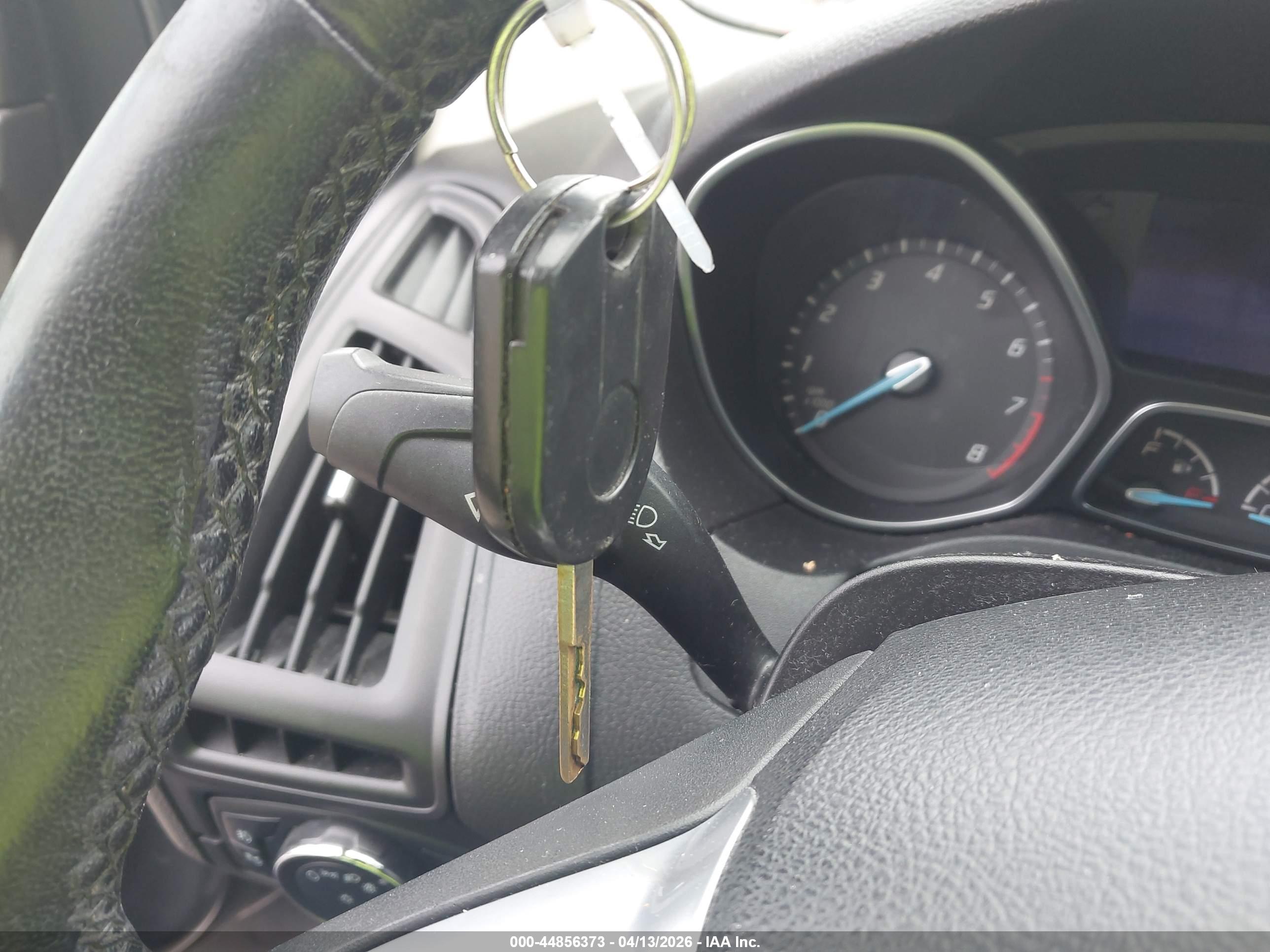 FORD FOCUS image 11
