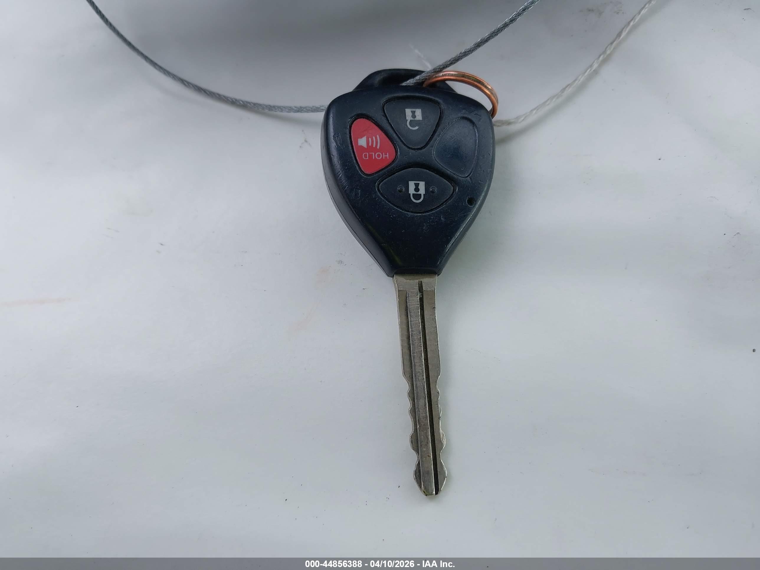 TOYOTA RAV4 image 11