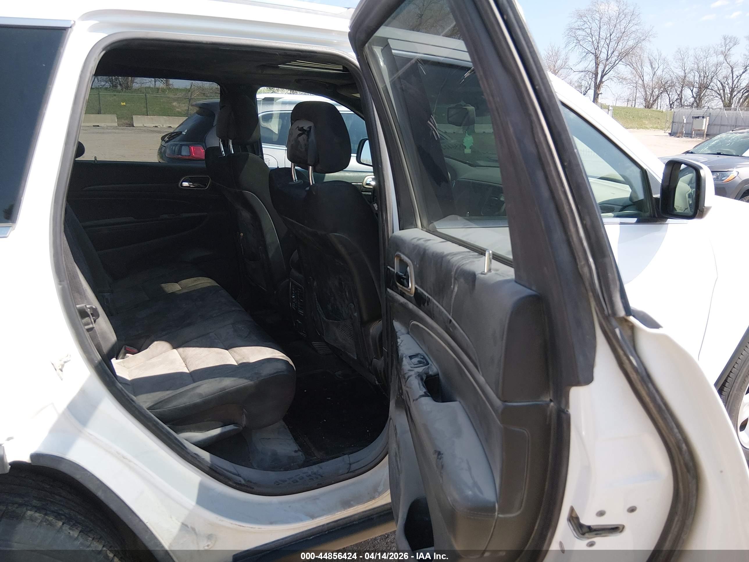 JEEP GRAND image 8
