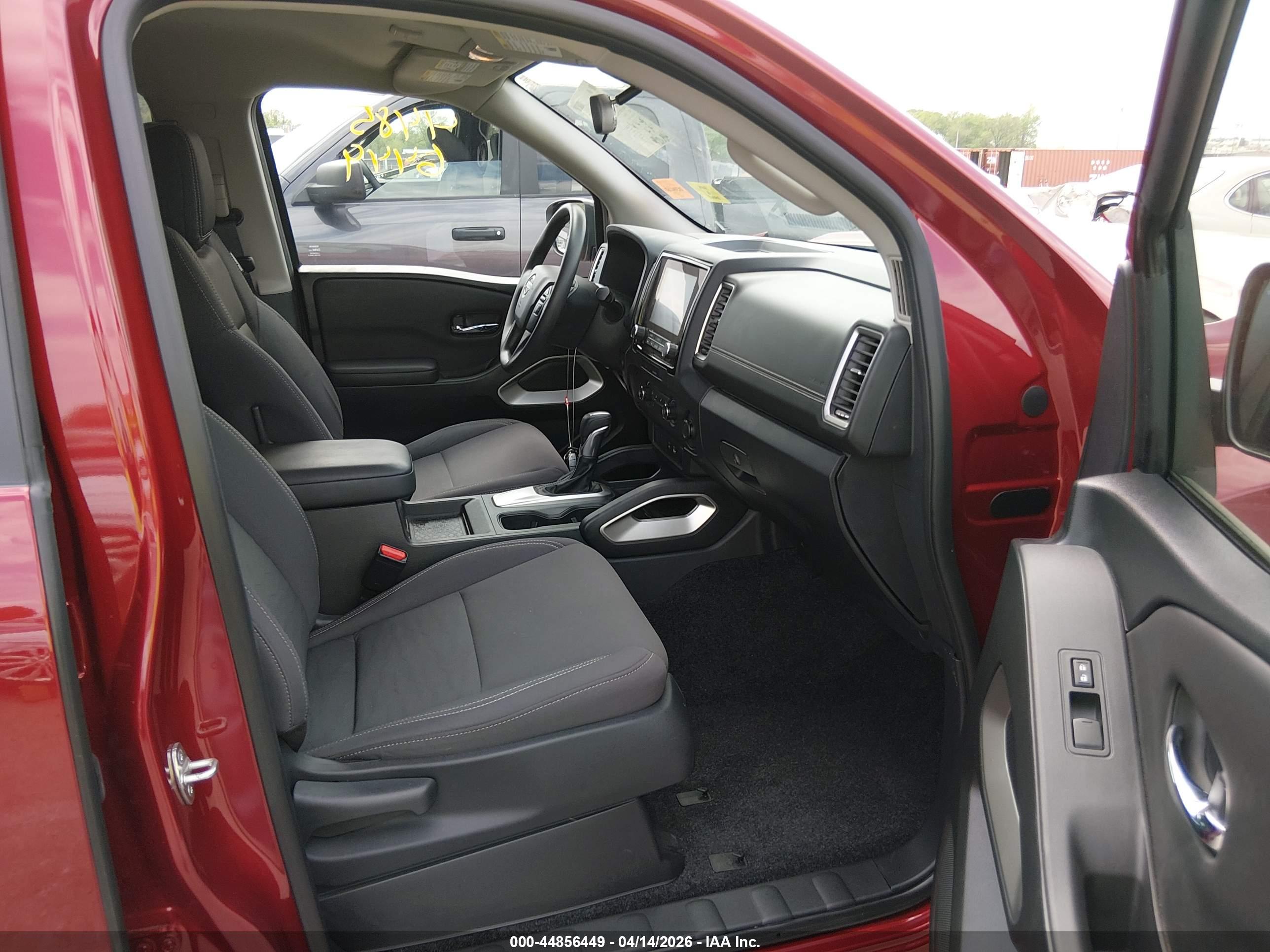 NISSAN FRONTIER image 5