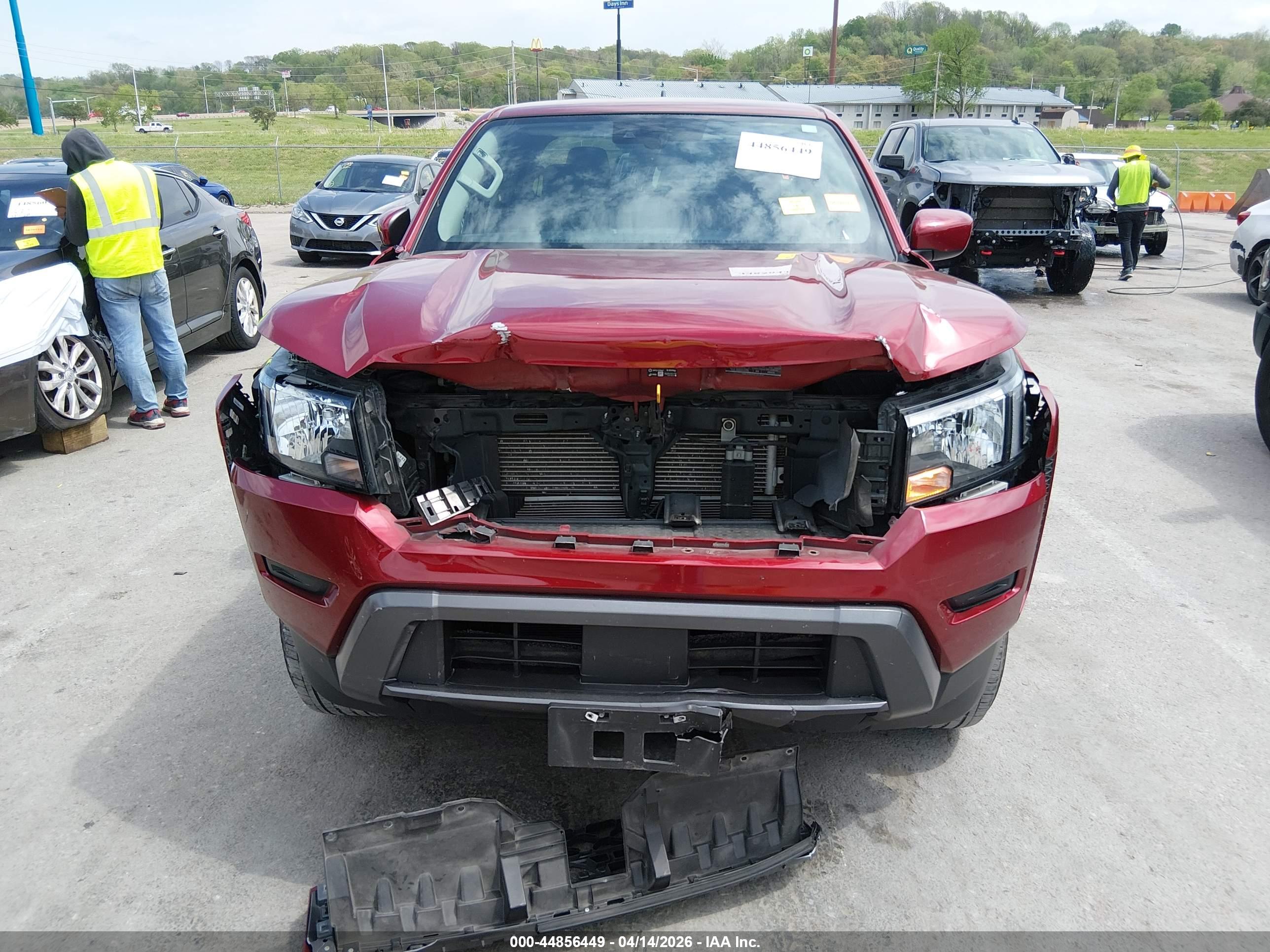 NISSAN FRONTIER image 6