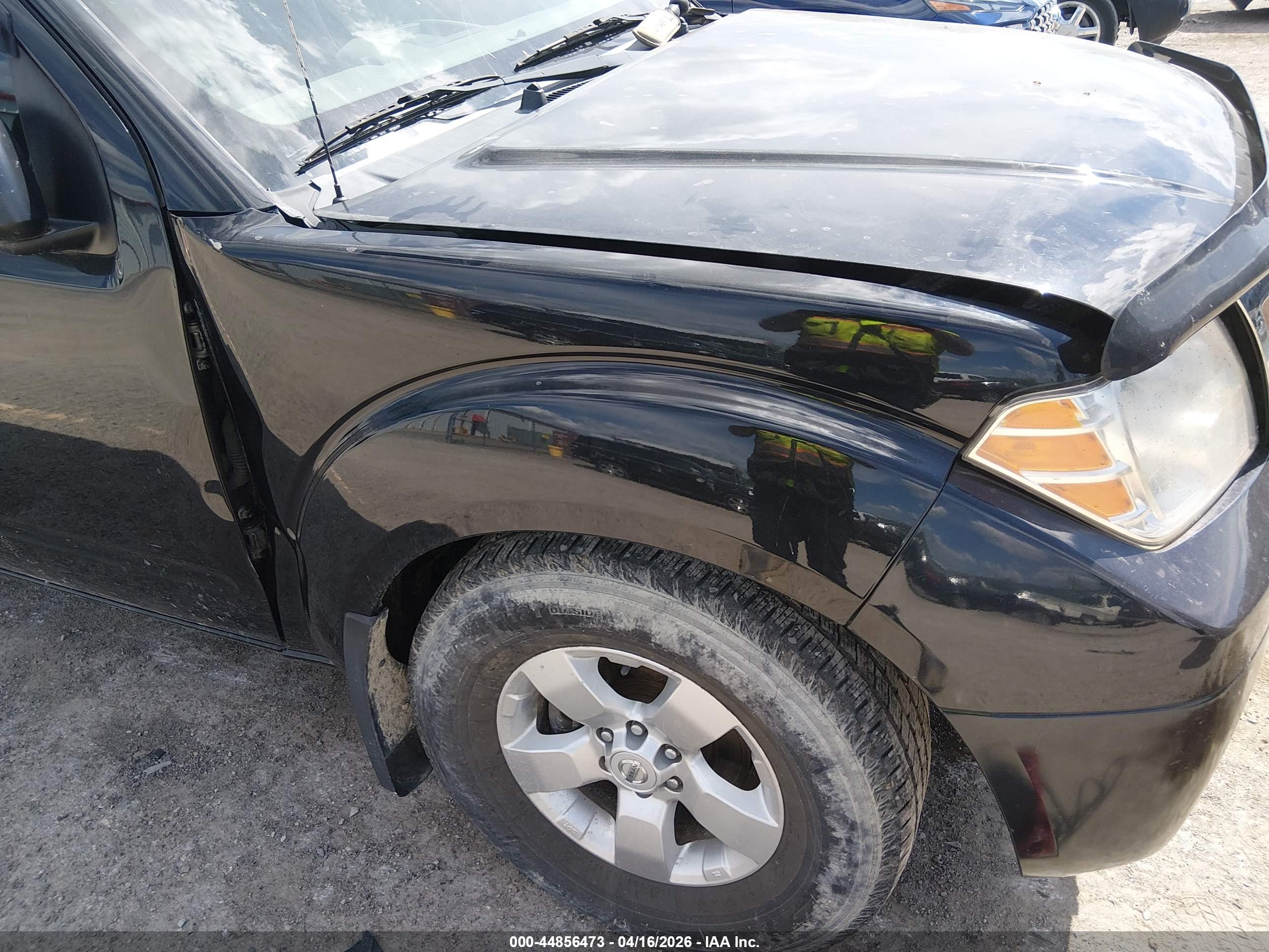 NISSAN FRONTIER image 6
