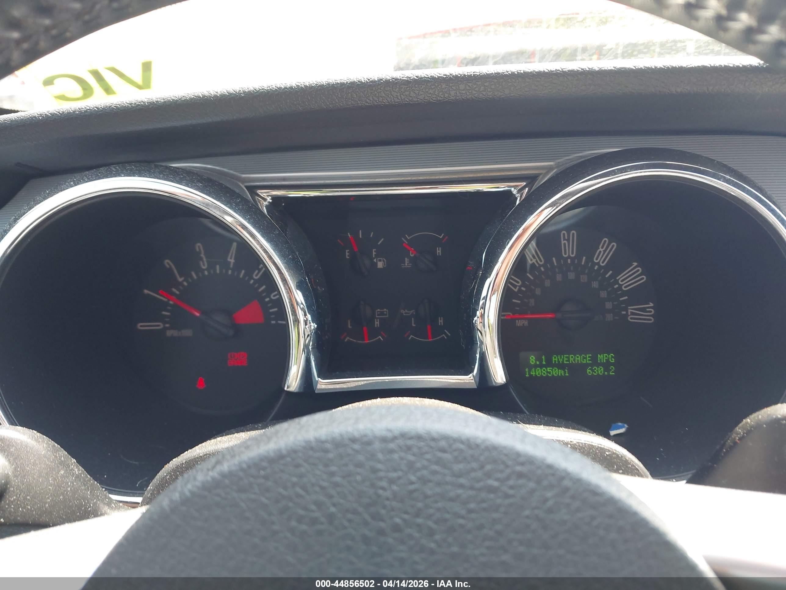 FORD MUSTANG image 7