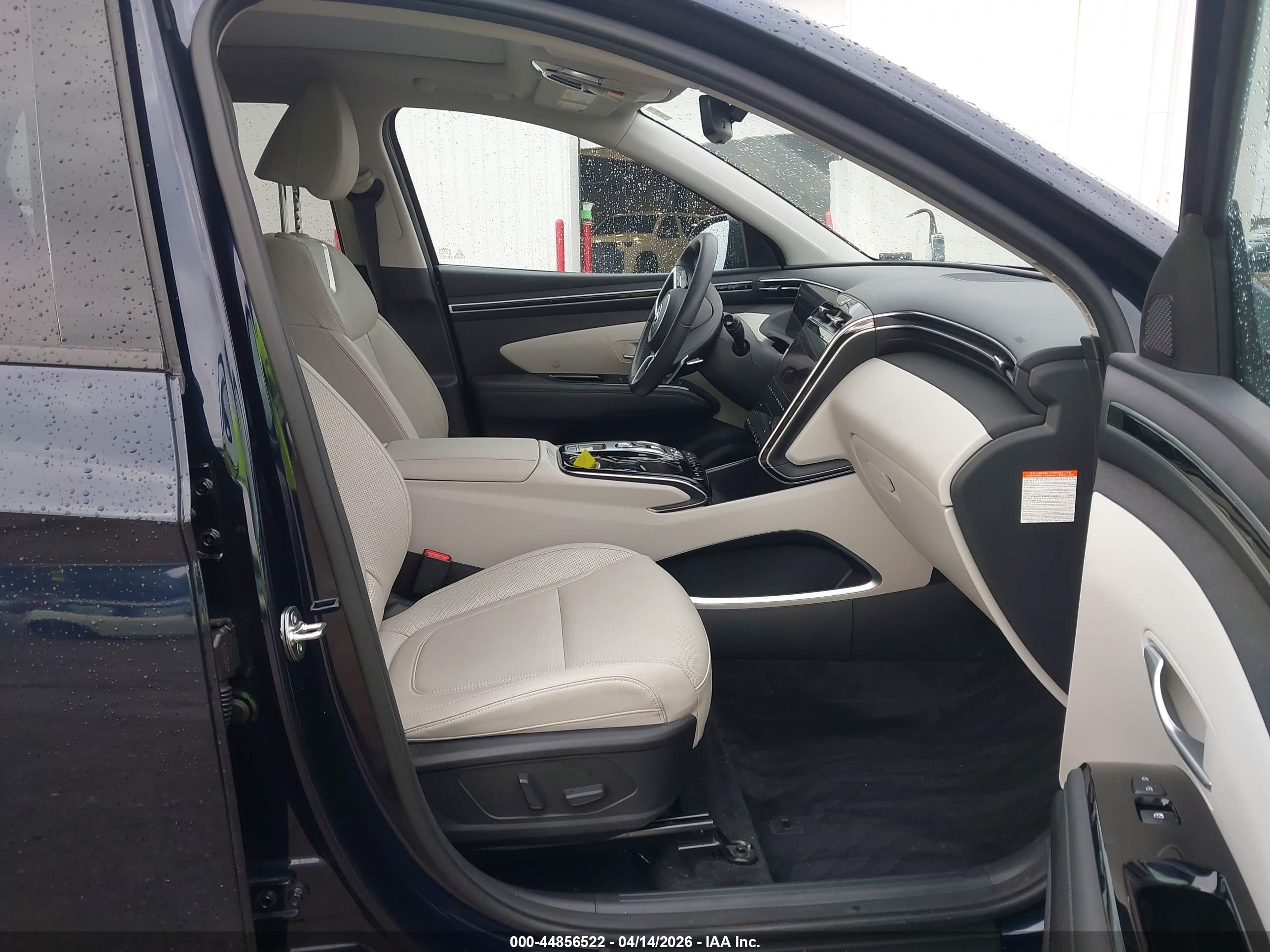 HYUNDAI TUCSON image 5
