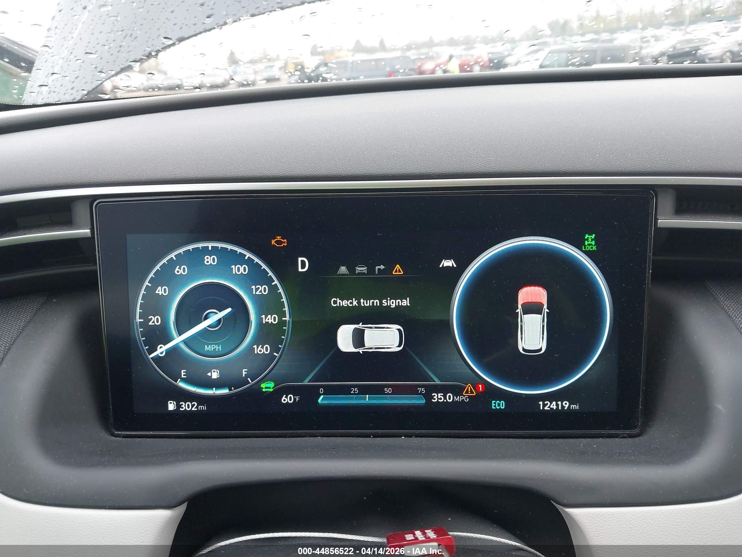 HYUNDAI TUCSON image 7
