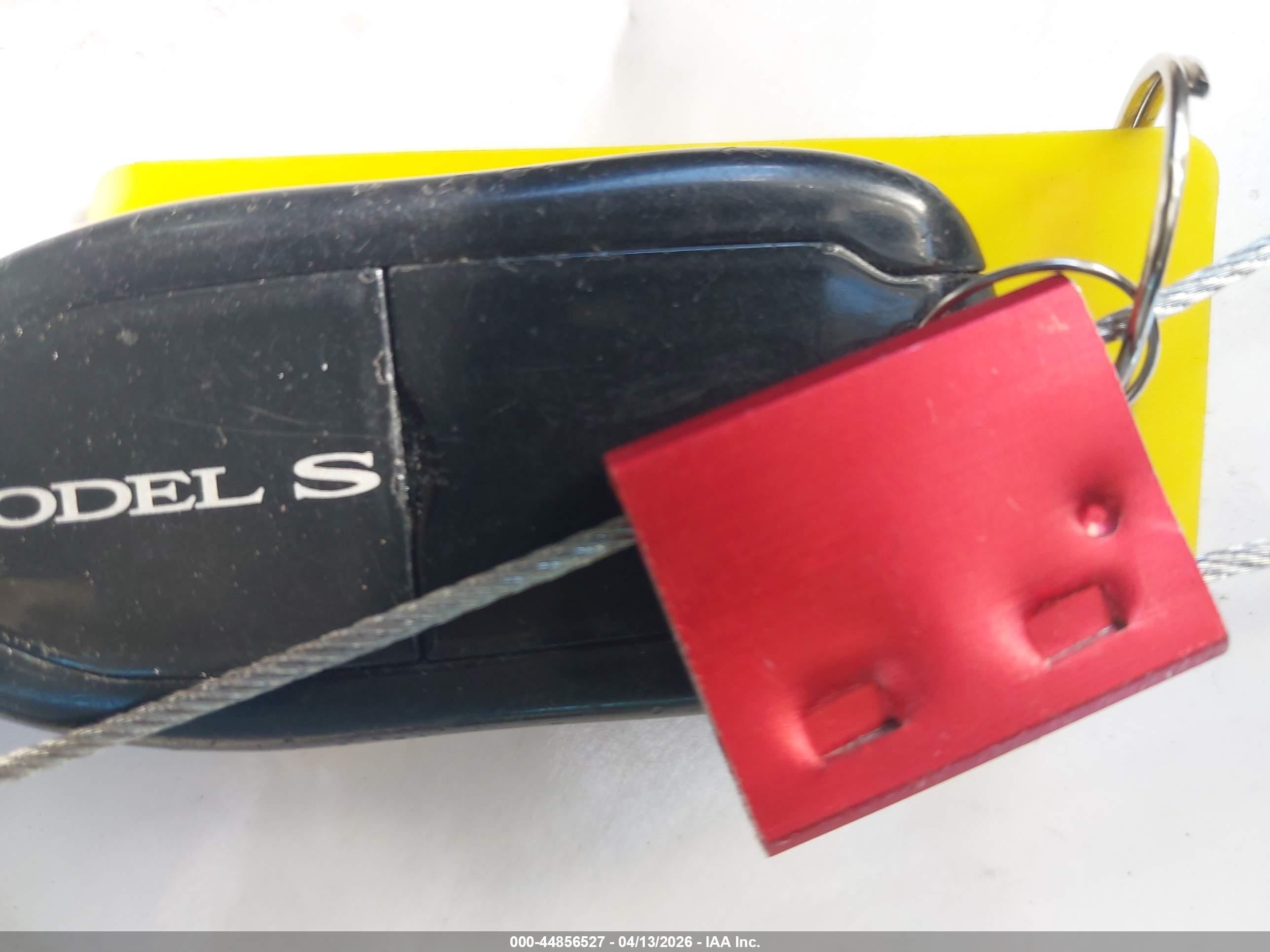 TESLA MODEL image 11