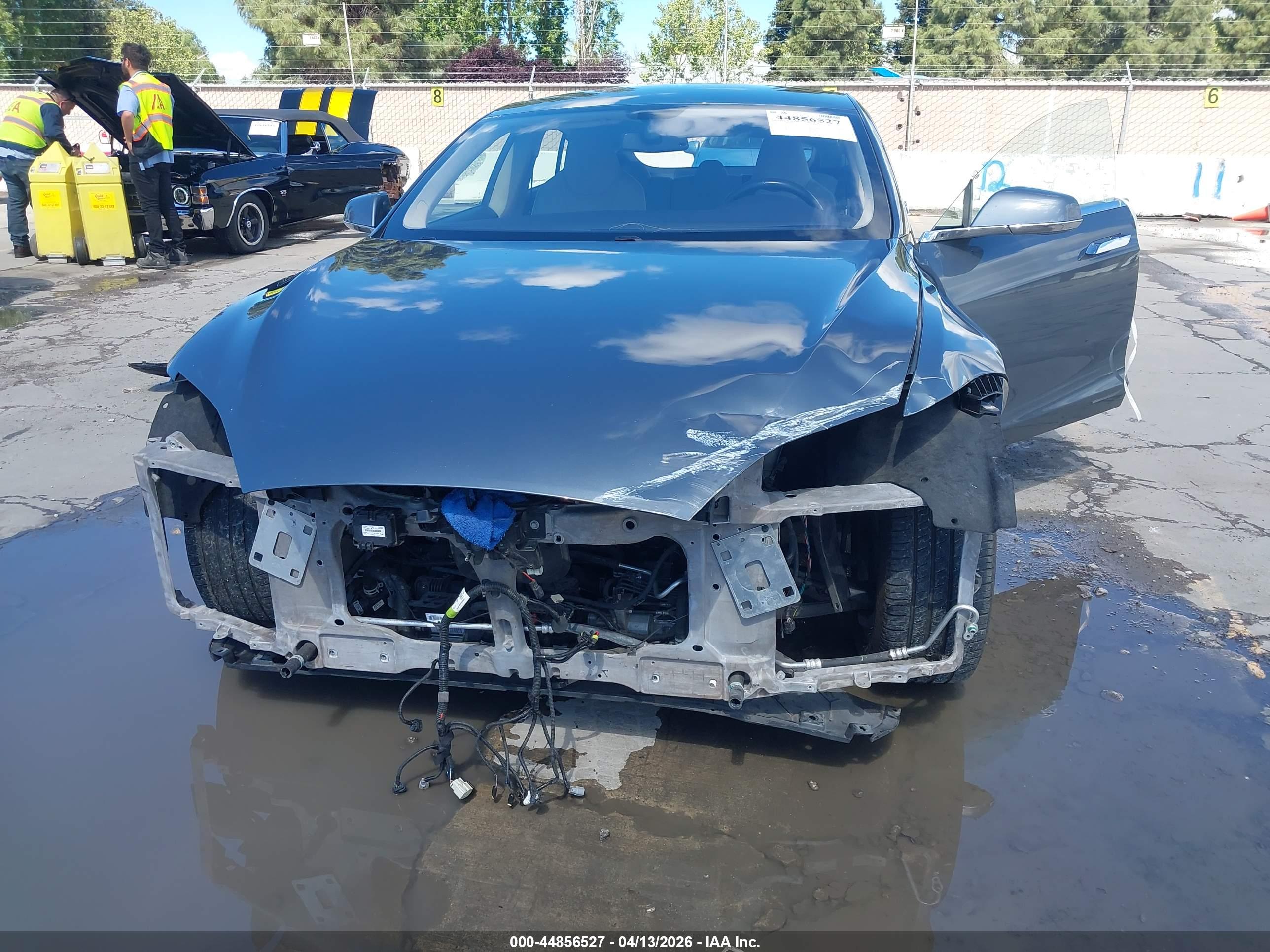 TESLA MODEL image 6