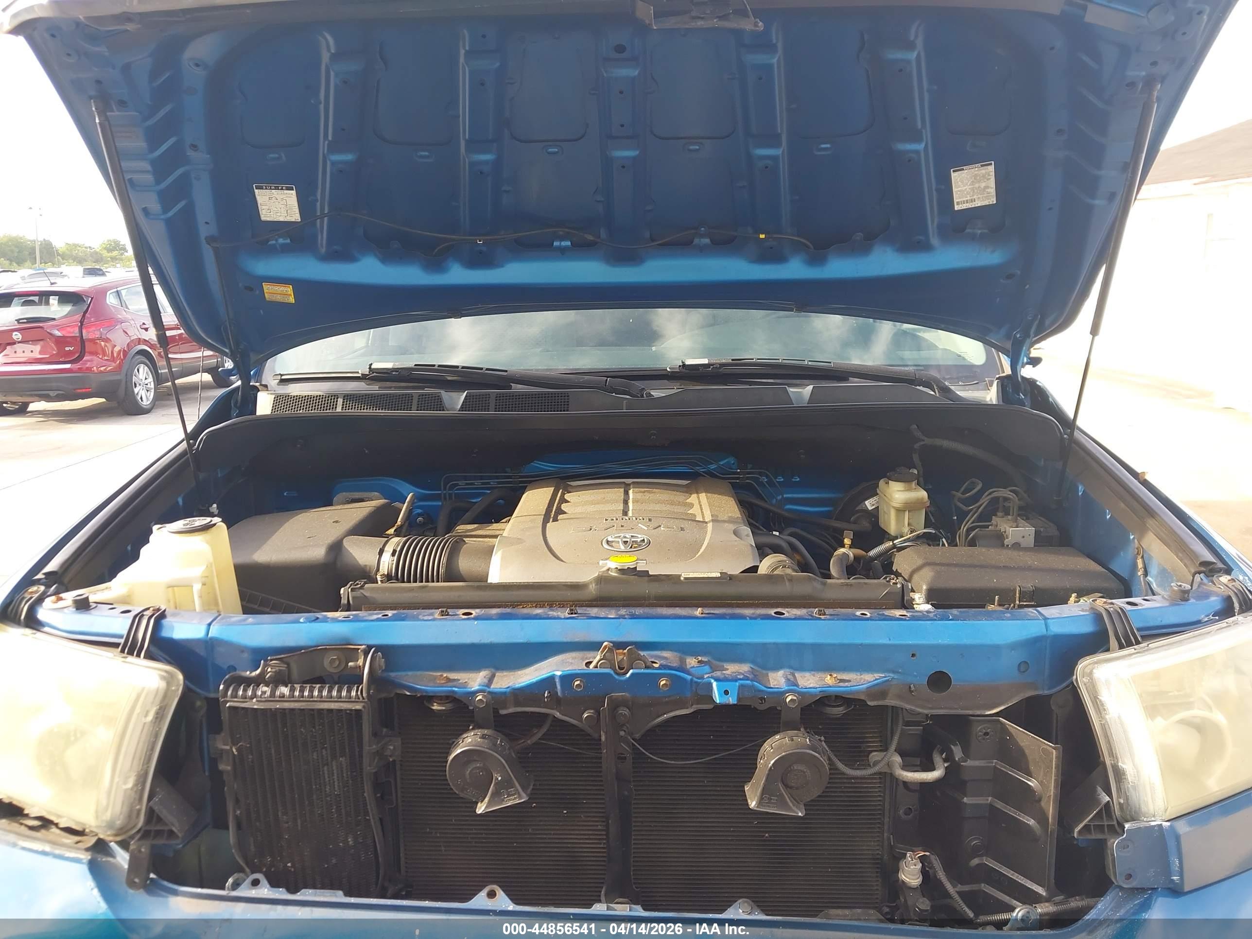 TOYOTA TUNDRA image 10