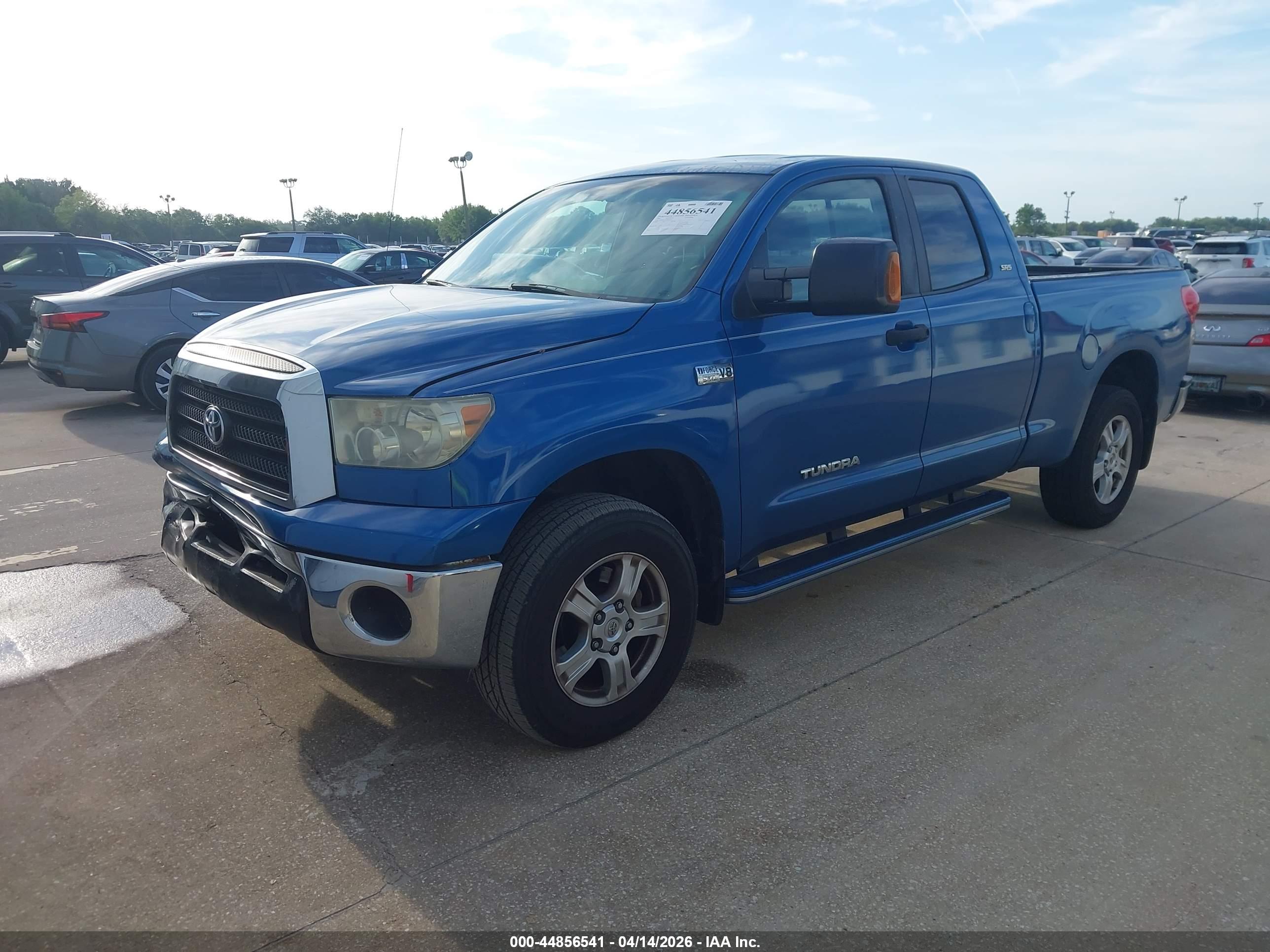 TOYOTA TUNDRA image 2