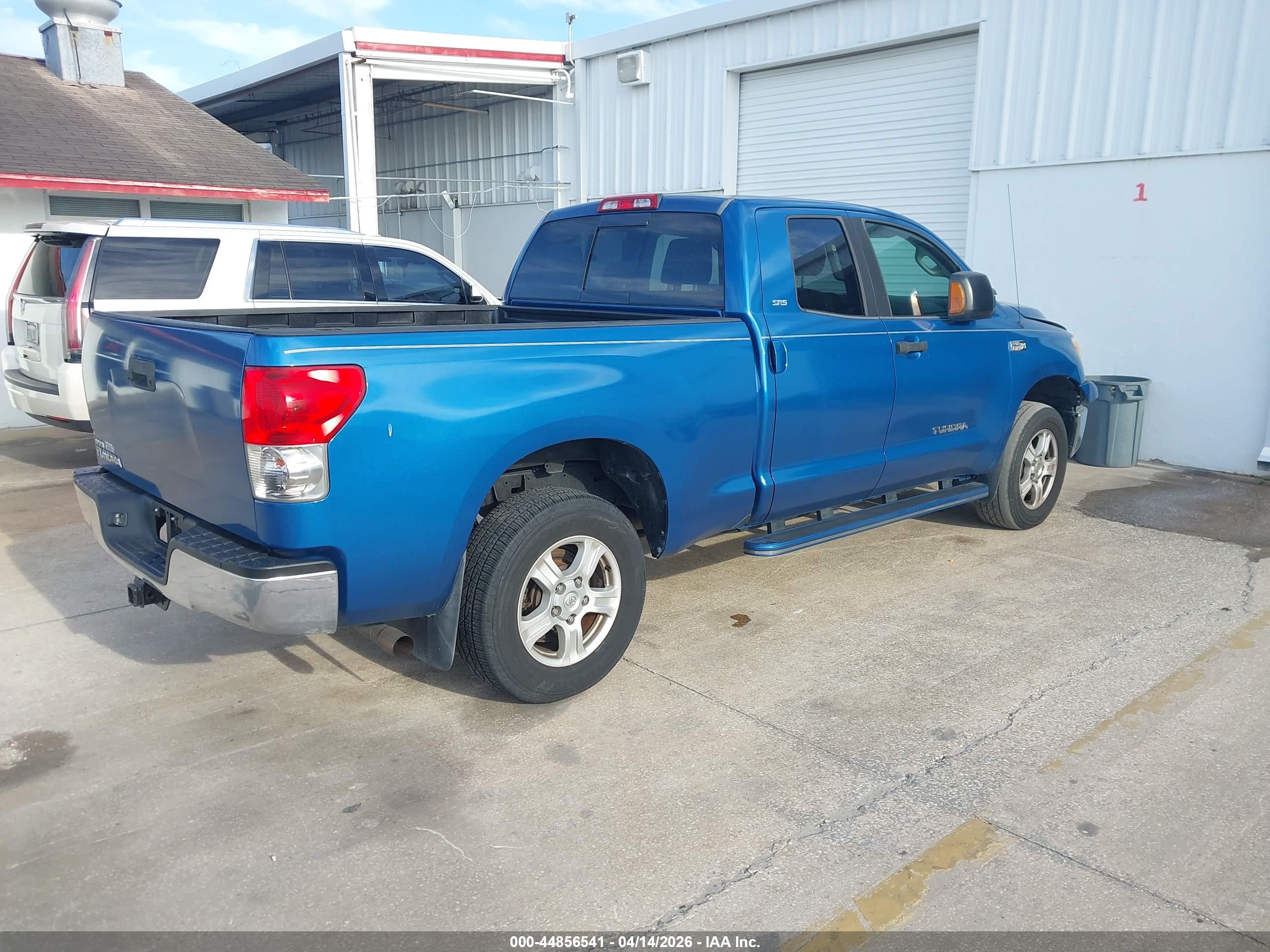 TOYOTA TUNDRA image 4