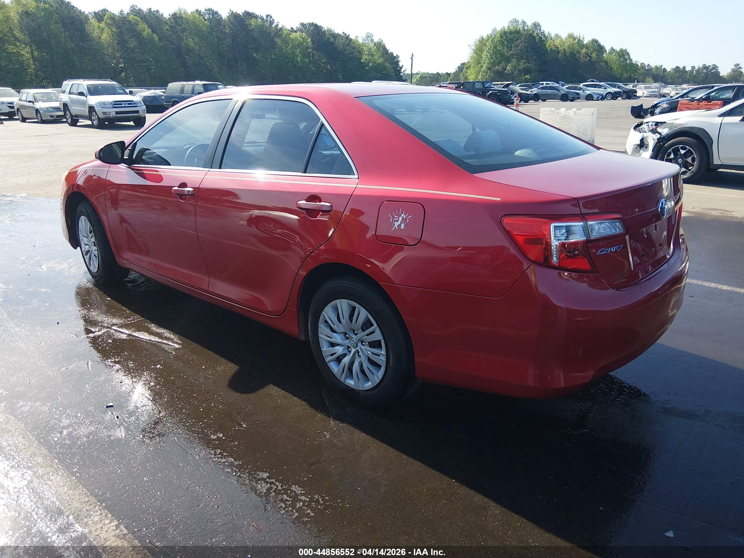TOYOTA CAMRY image 3