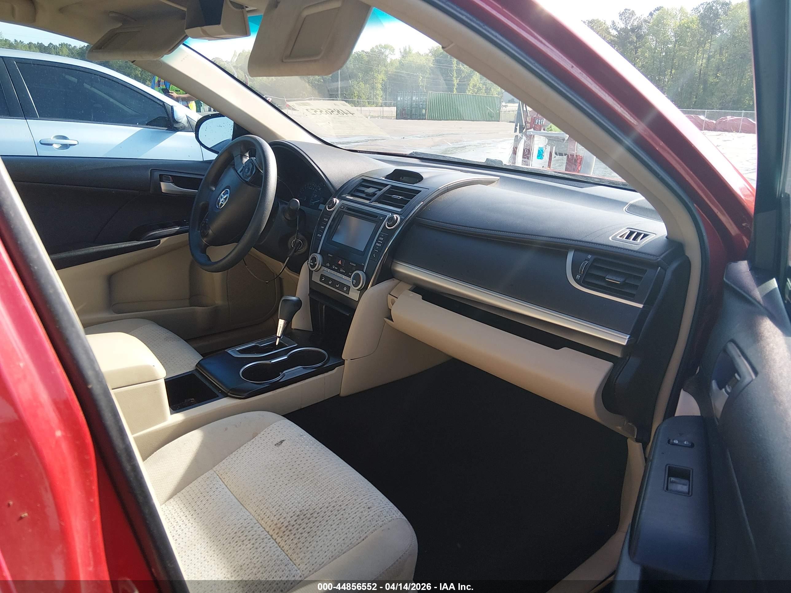 TOYOTA CAMRY image 5