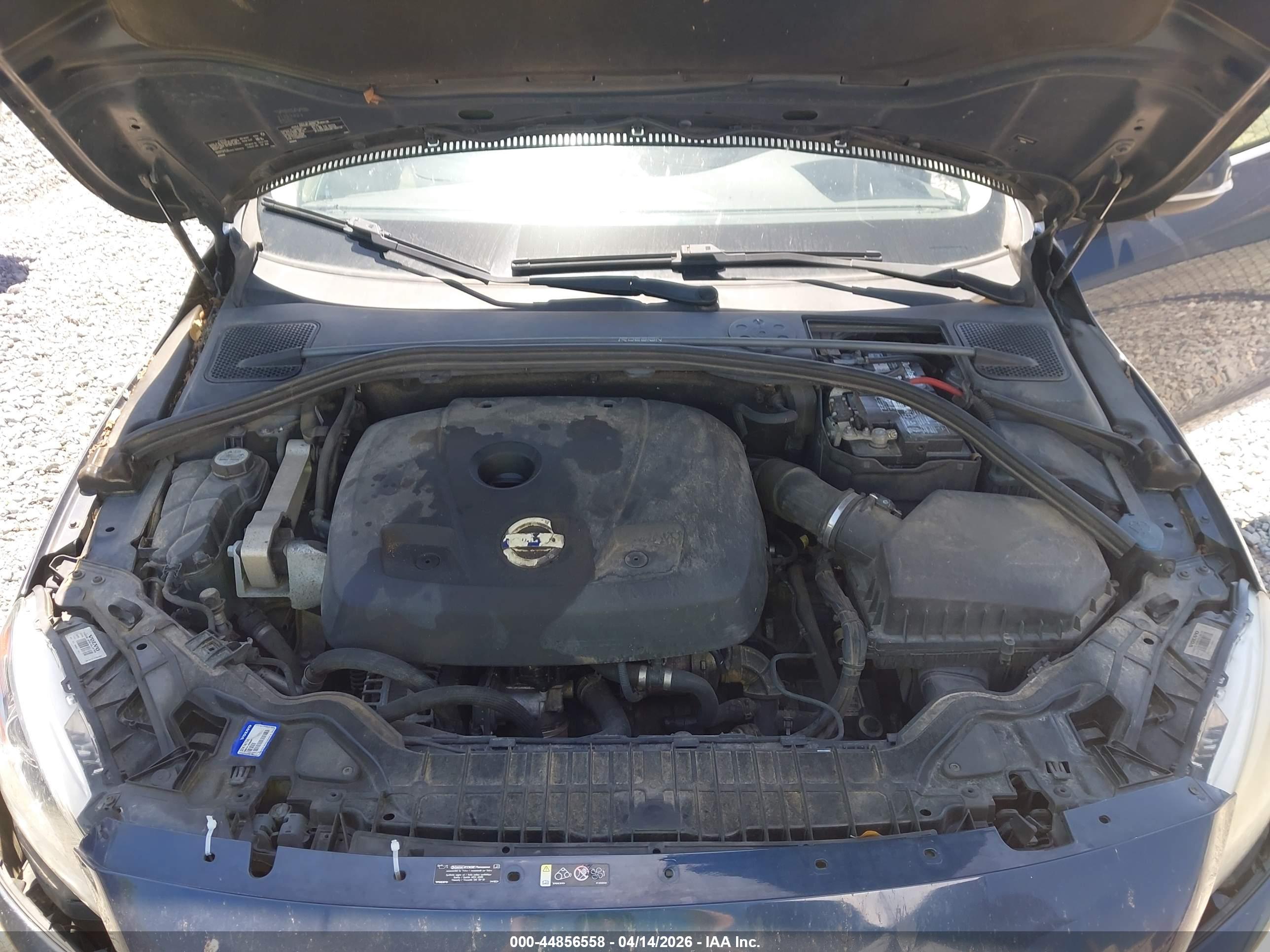 VOLVO S60 image 10