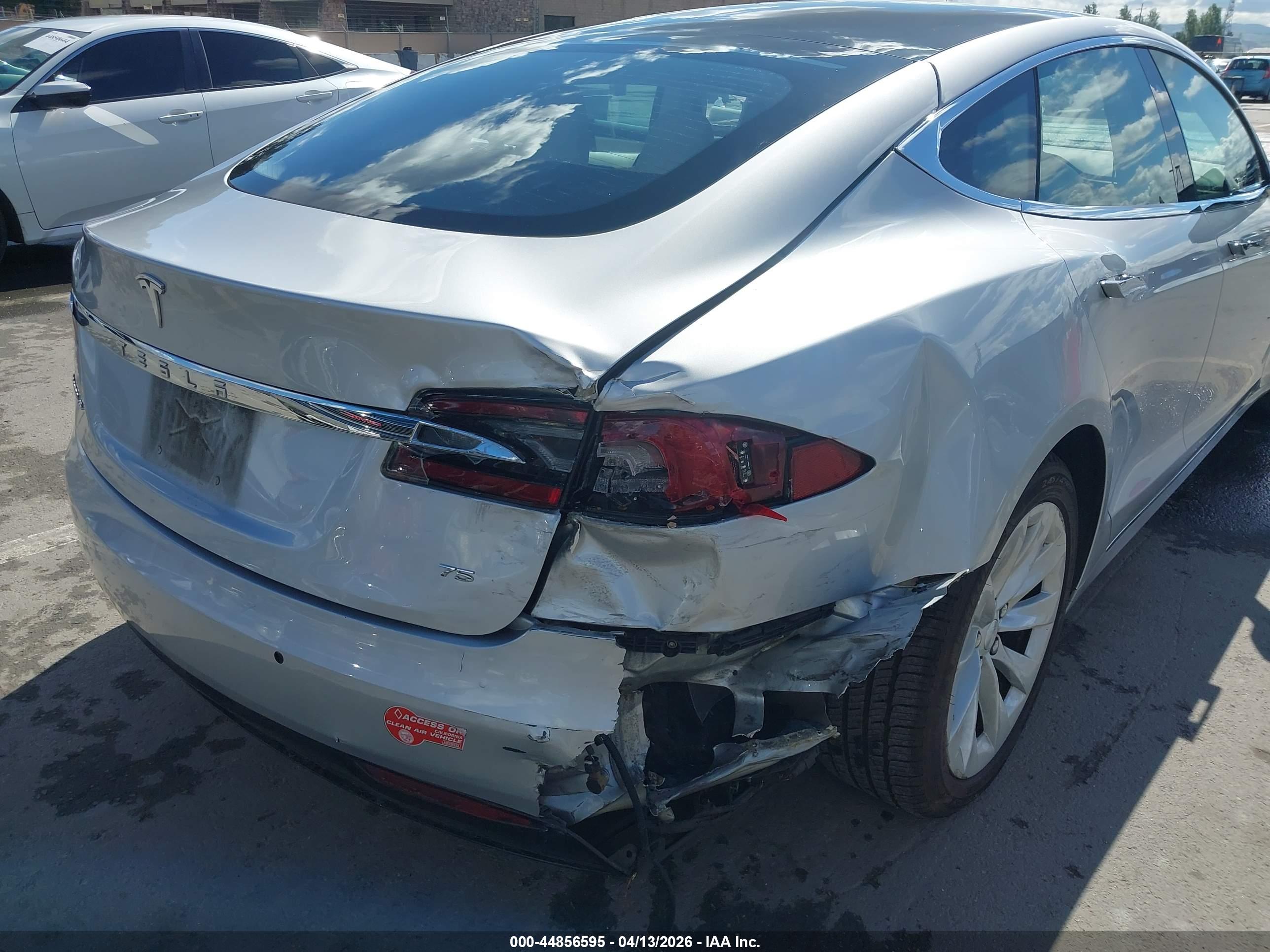 TESLA MODEL image 6