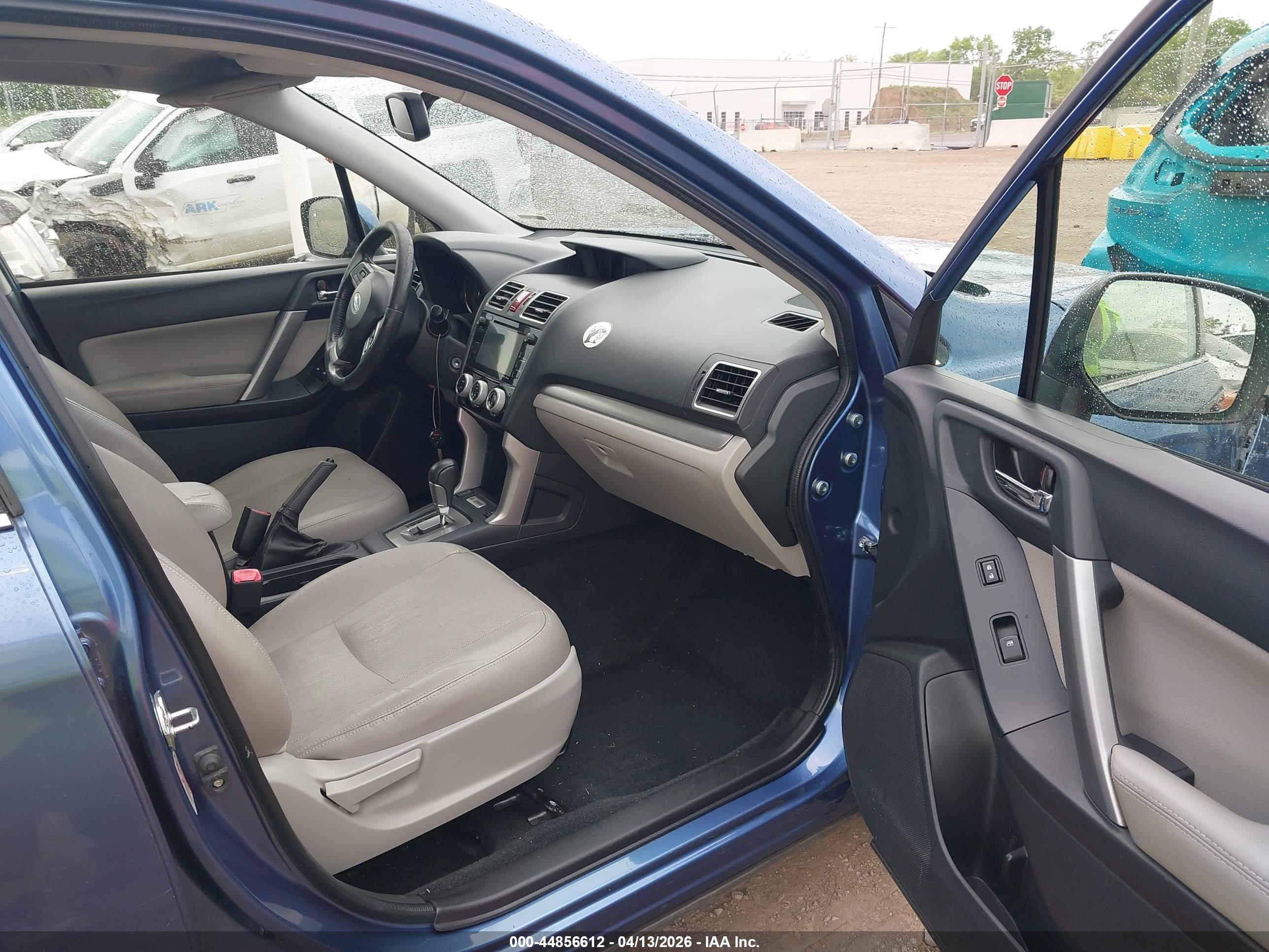 SUBARU FORESTER image 5