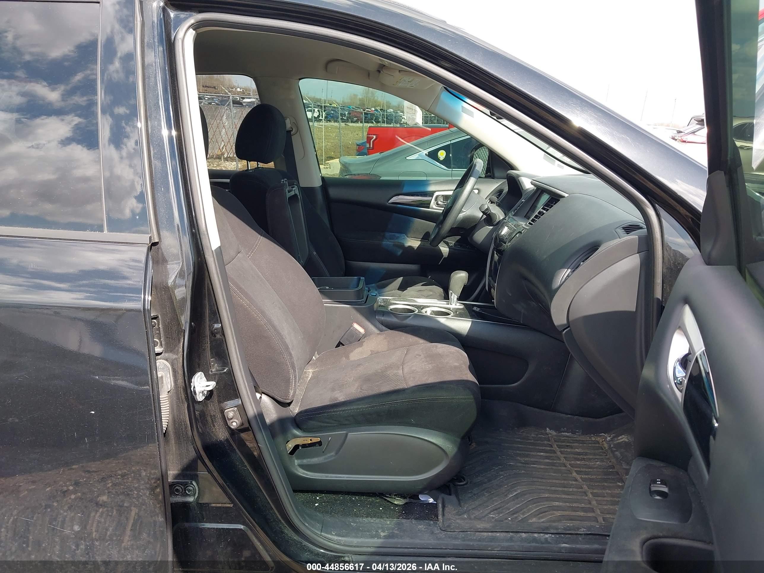 NISSAN PATHFINDER image 5