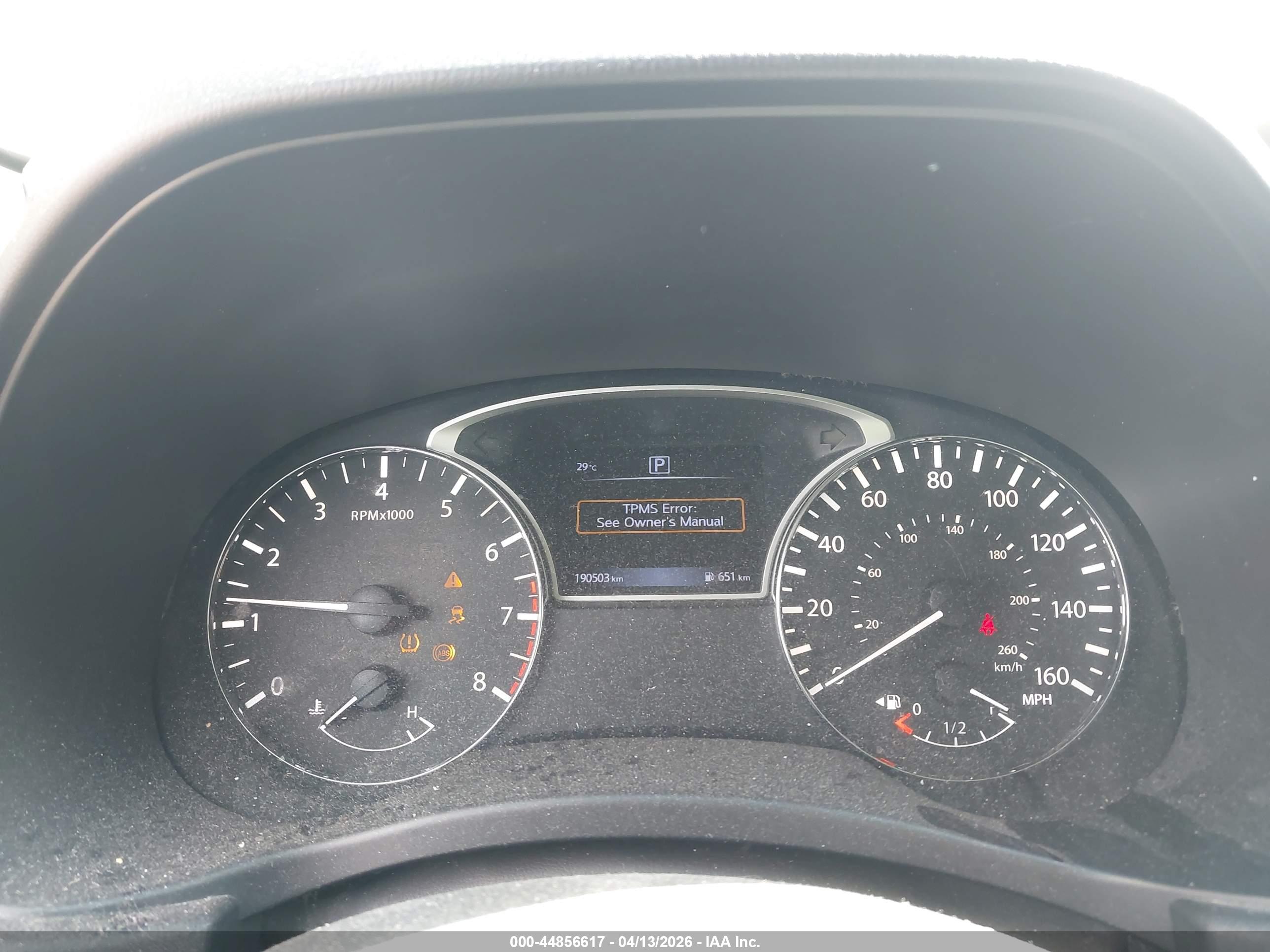 NISSAN PATHFINDER image 7