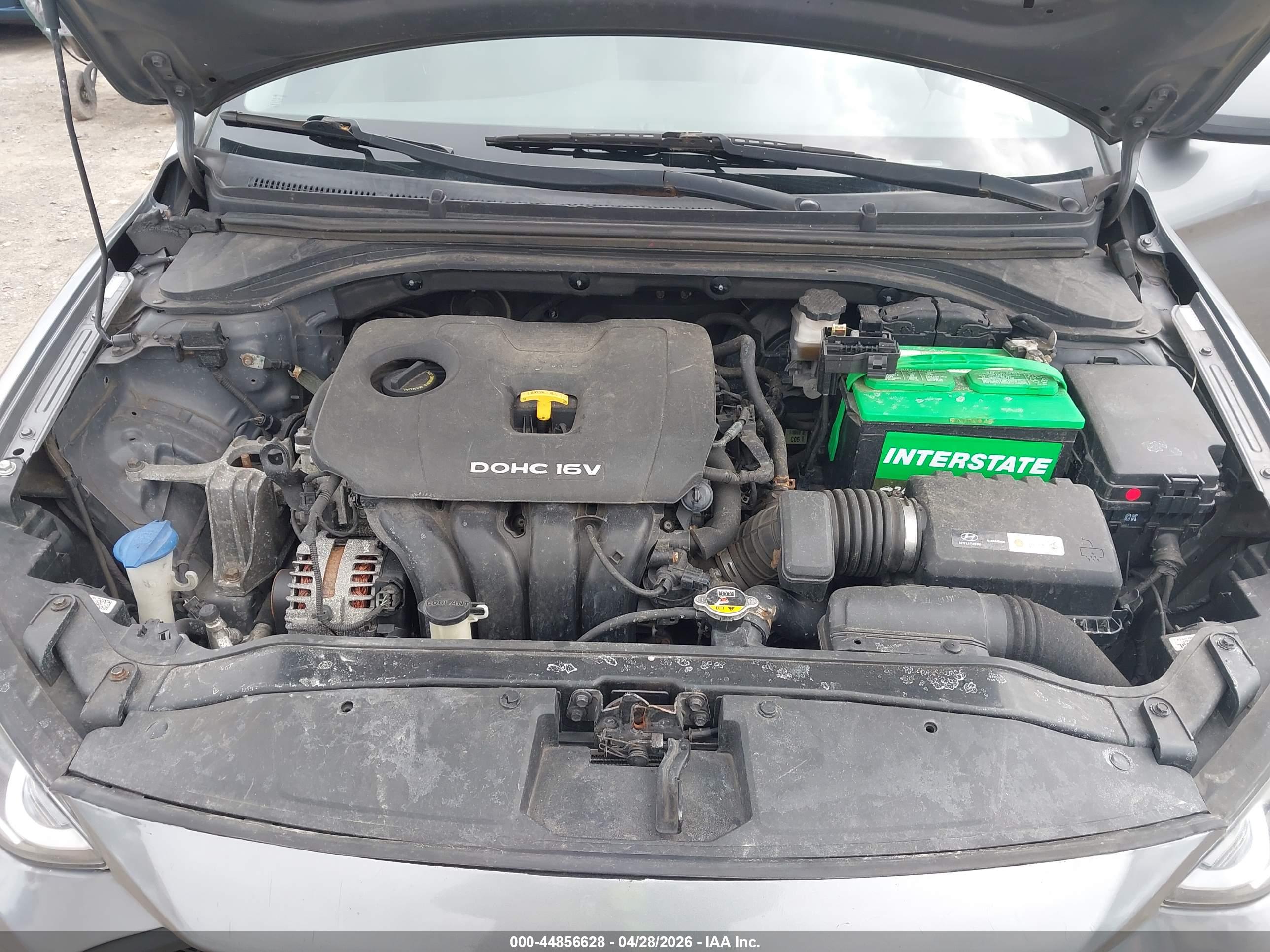 HYUNDAI ELANTRA image 10