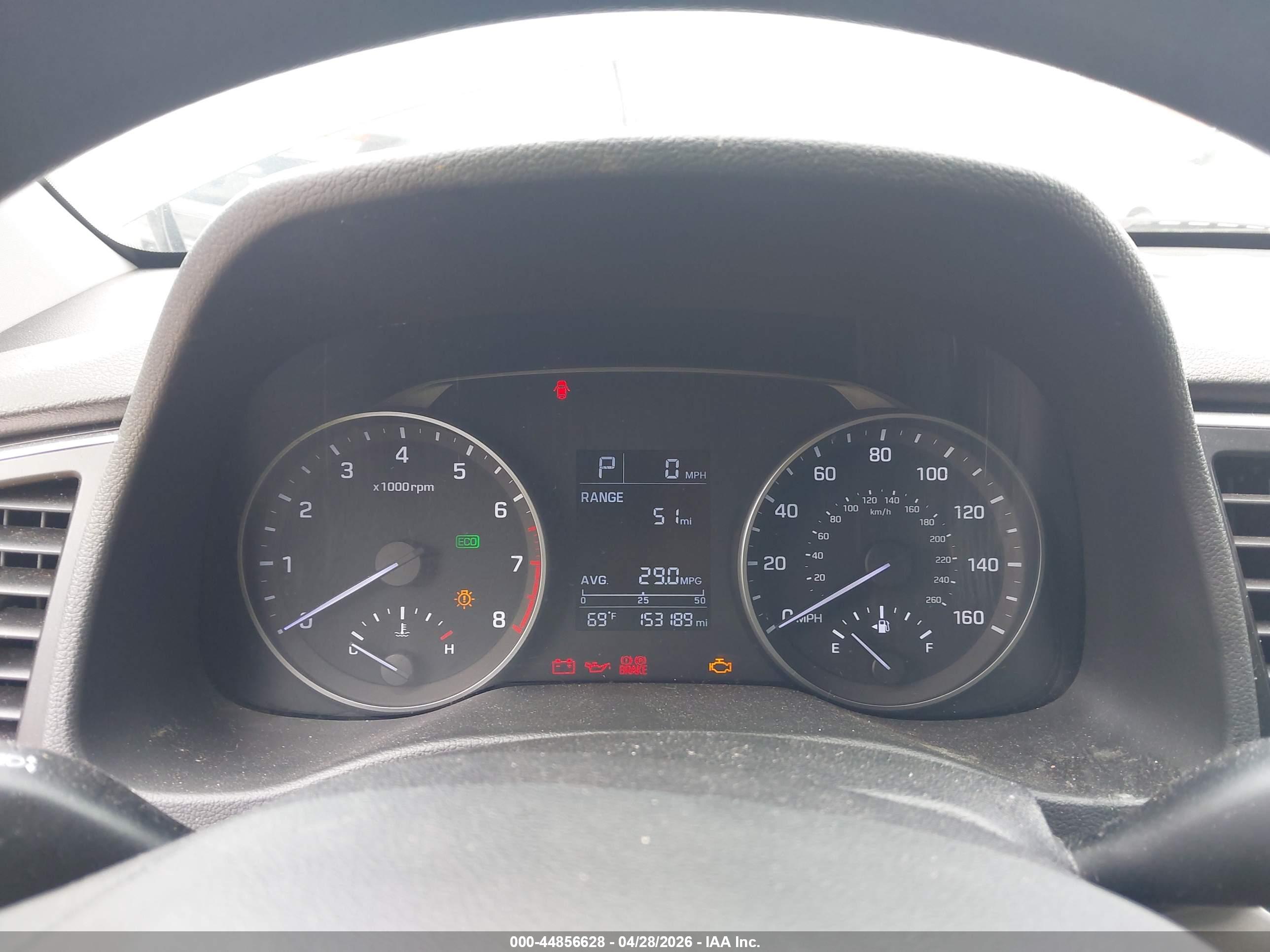 HYUNDAI ELANTRA image 7