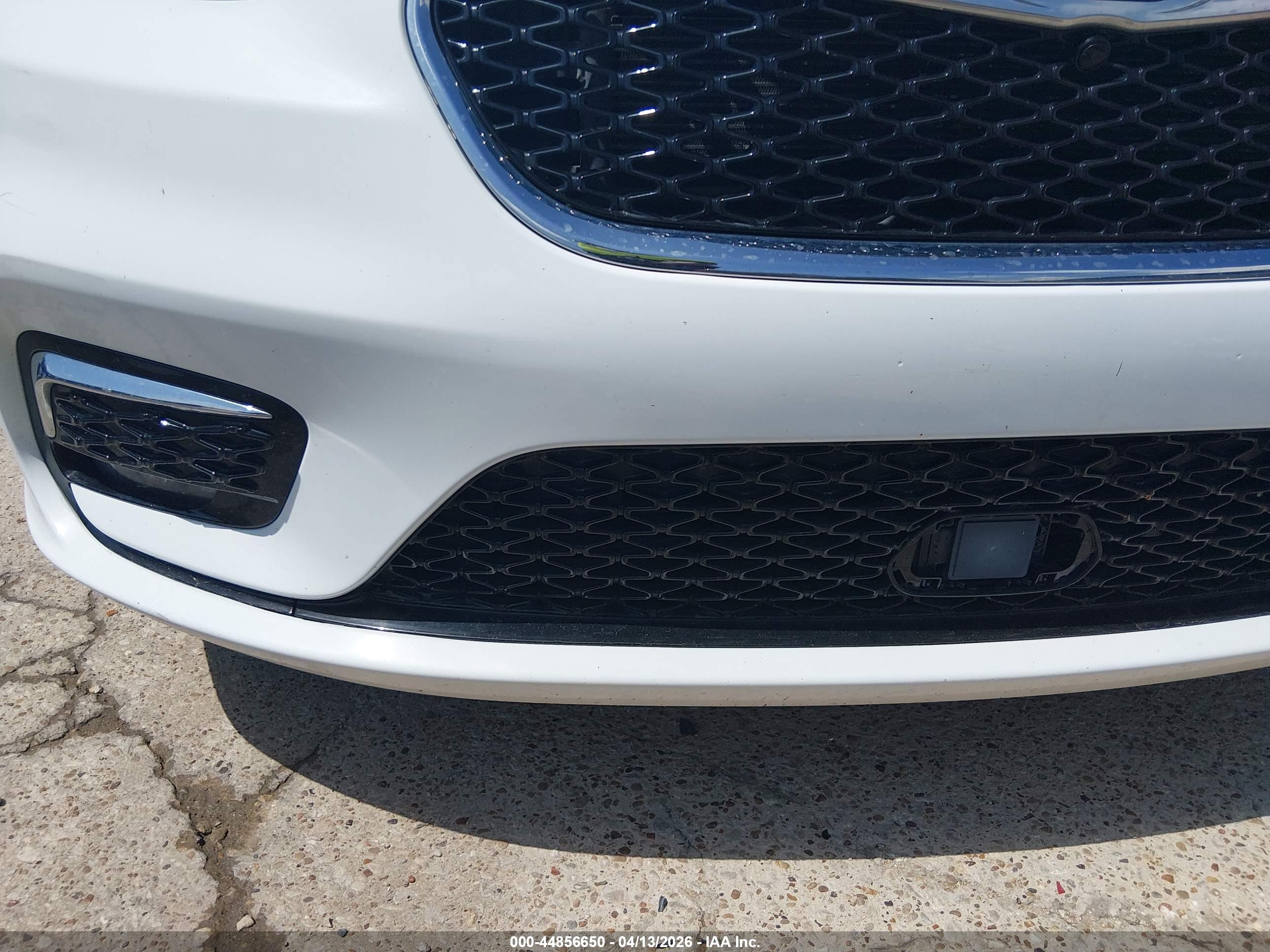 CHRYSLER PACIFICA image 6