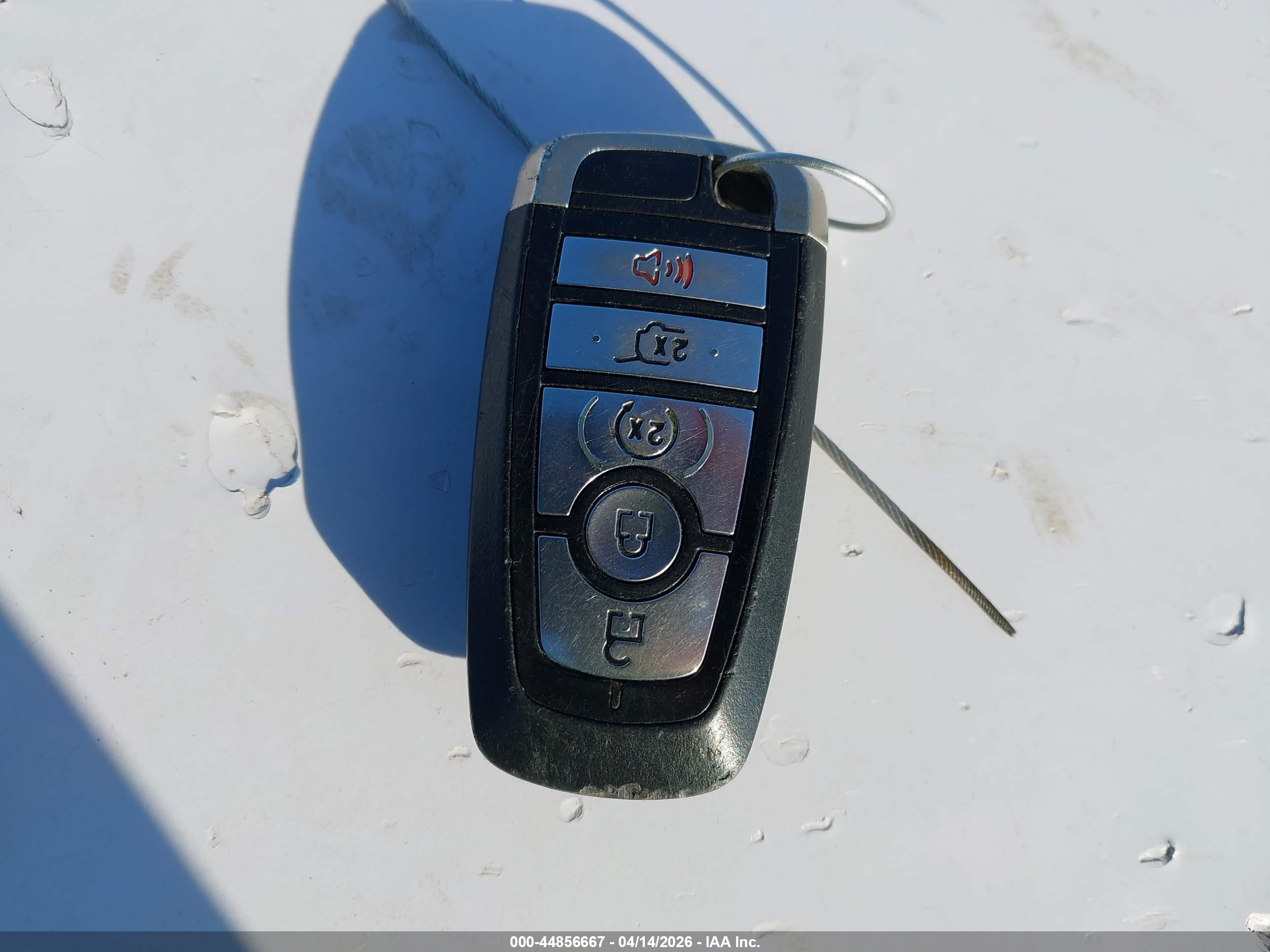 FORD EXPLORER image 11