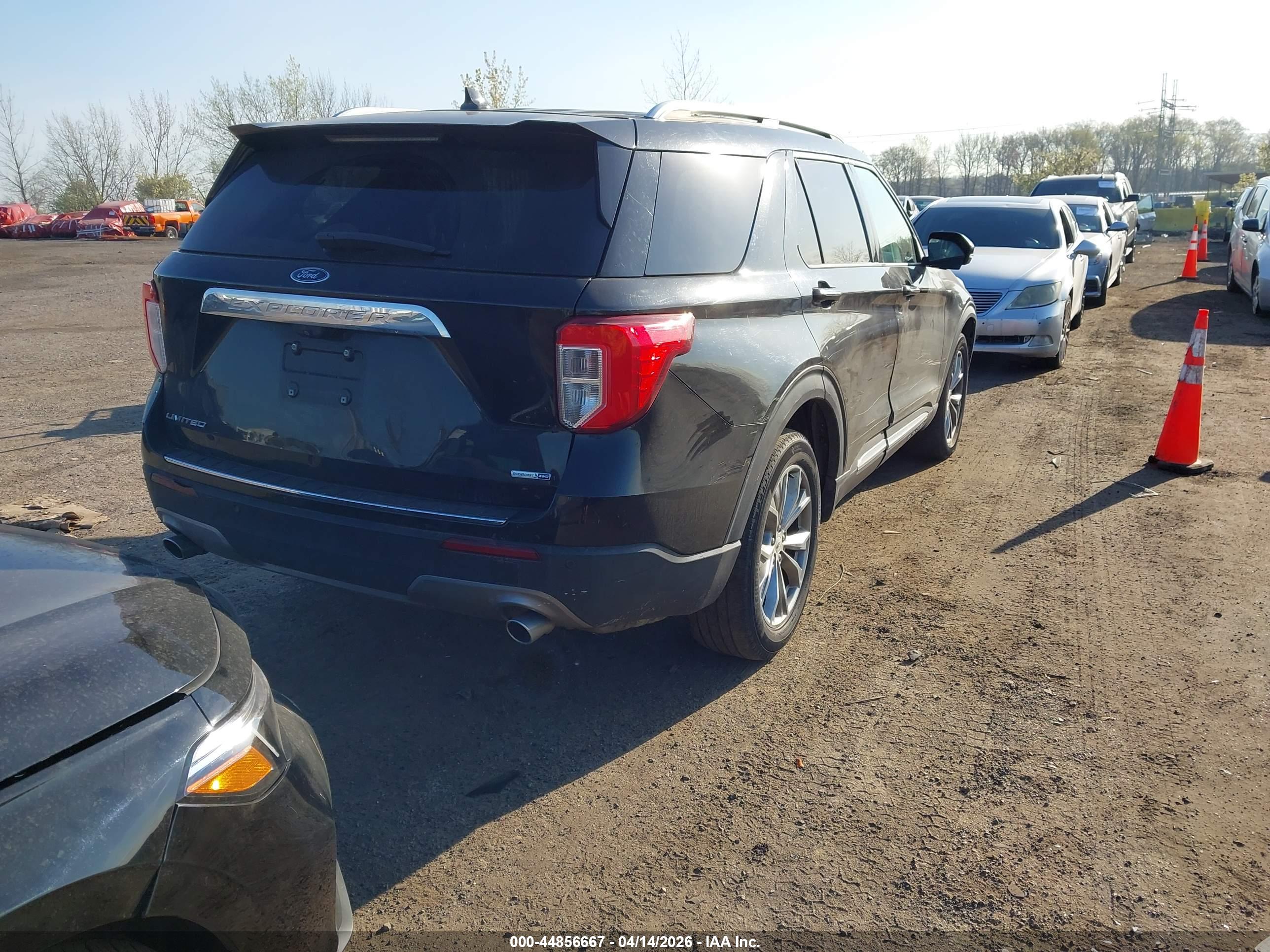 FORD EXPLORER image 4