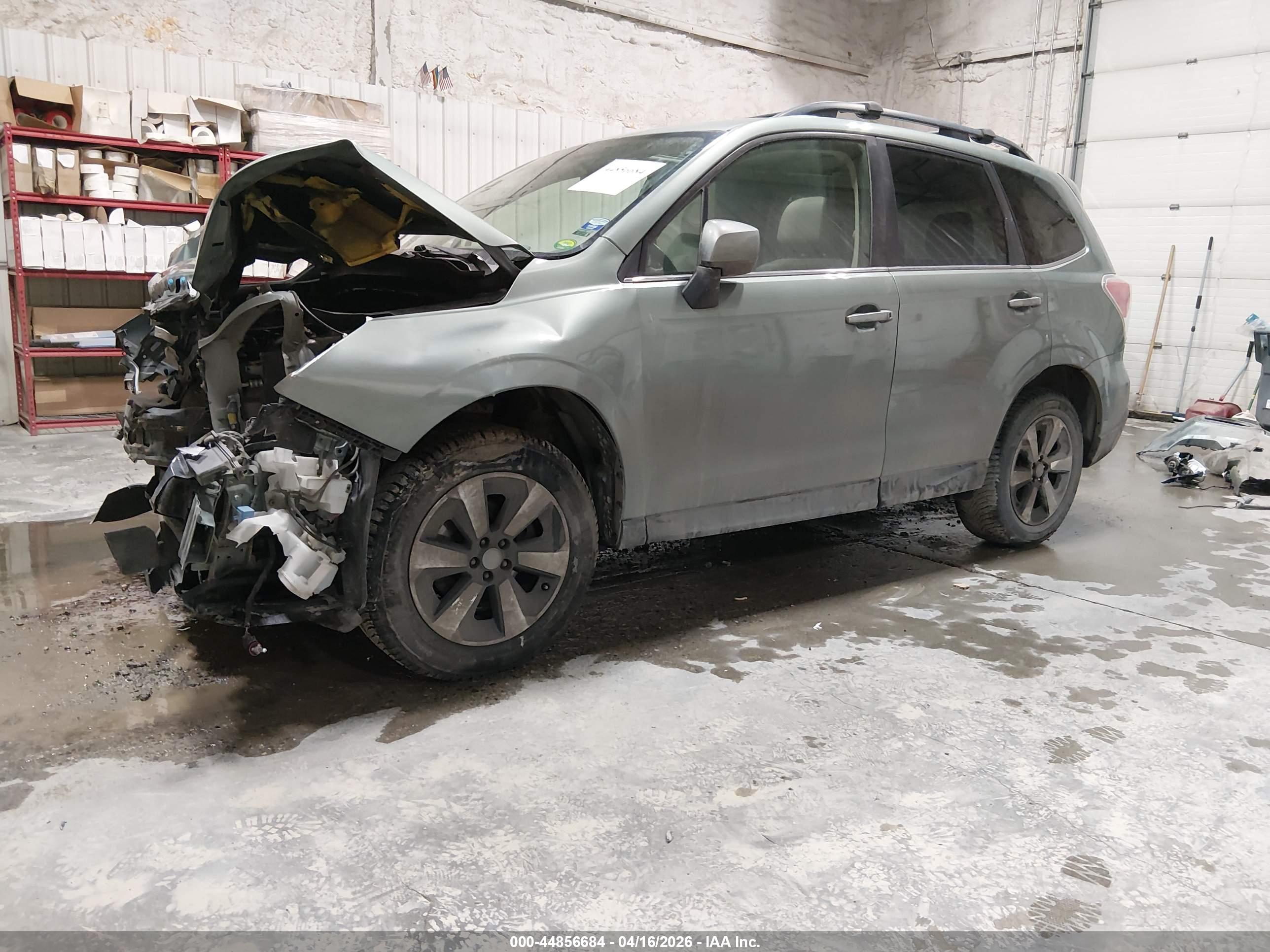 SUBARU FORESTER image 2