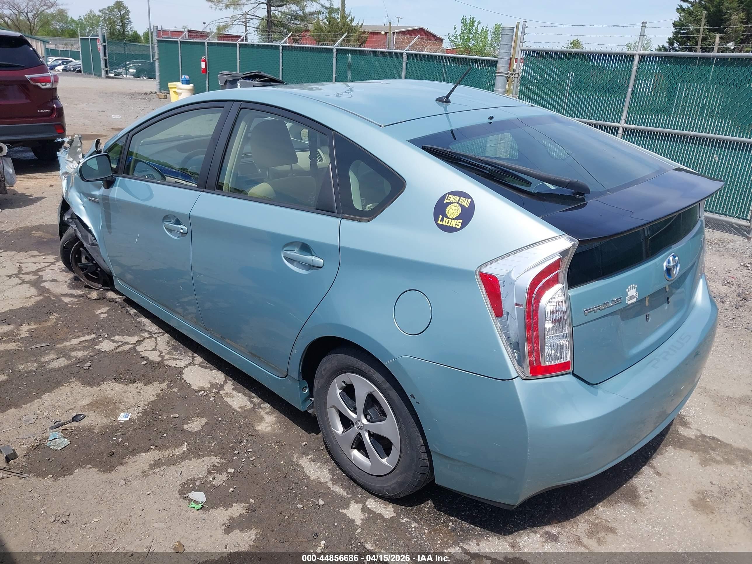 TOYOTA PRIUS image 3