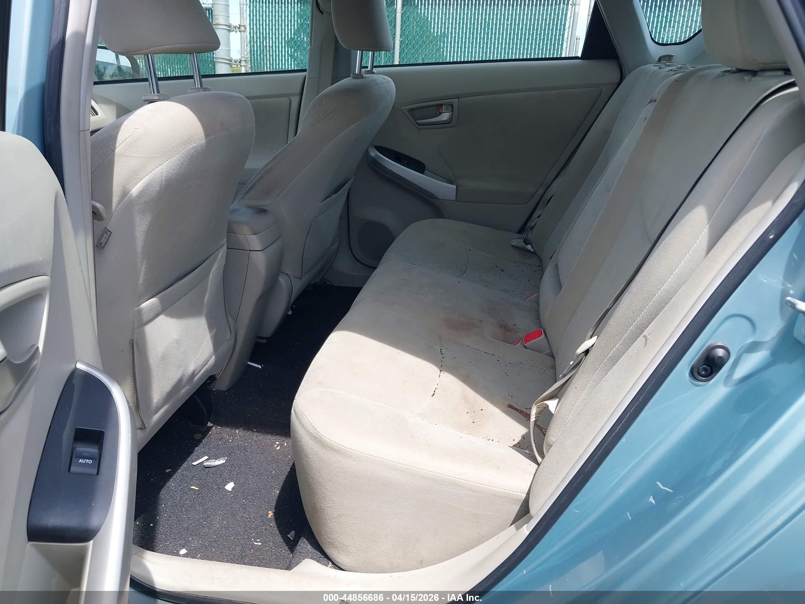 TOYOTA PRIUS image 8