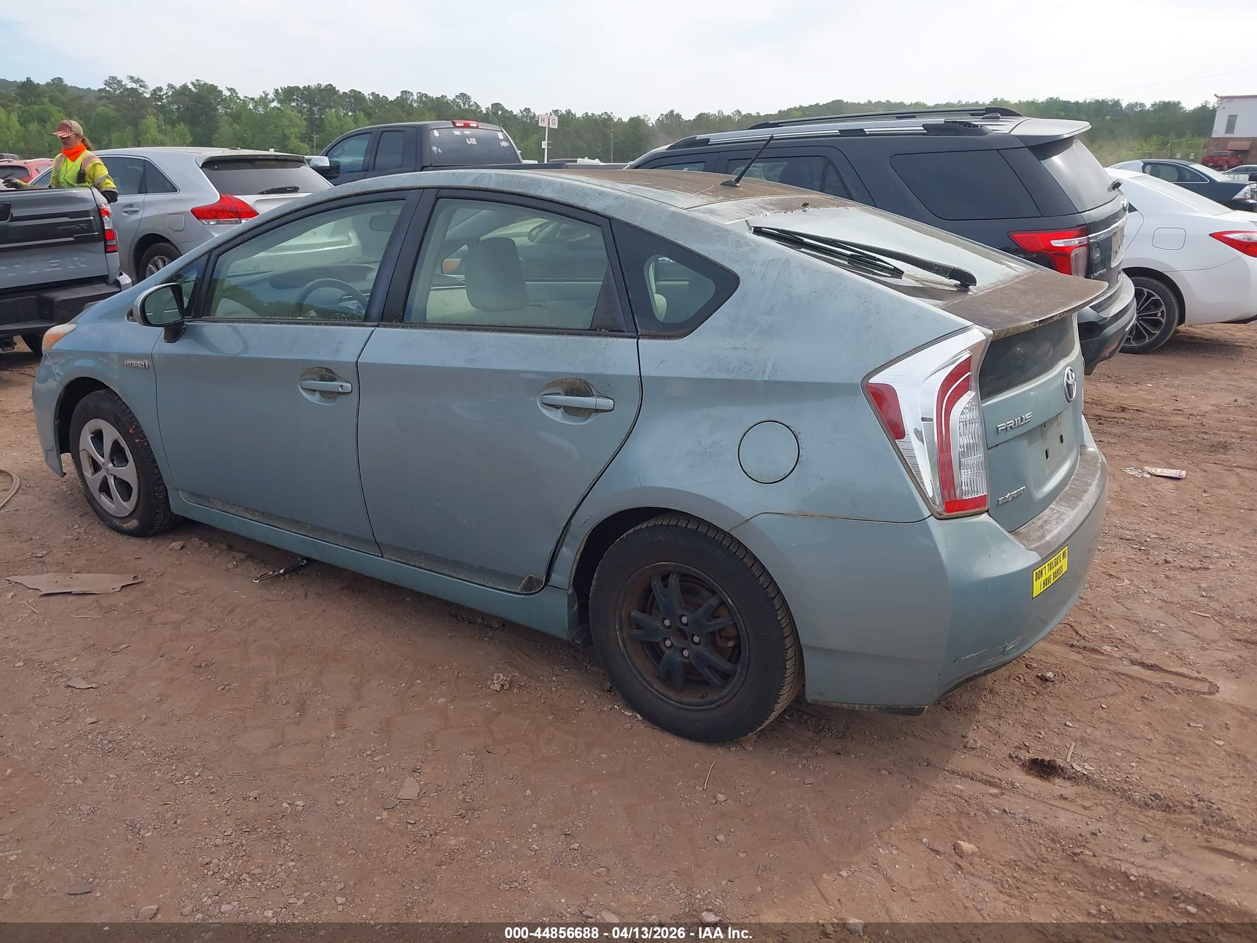 TOYOTA PRIUS image 3
