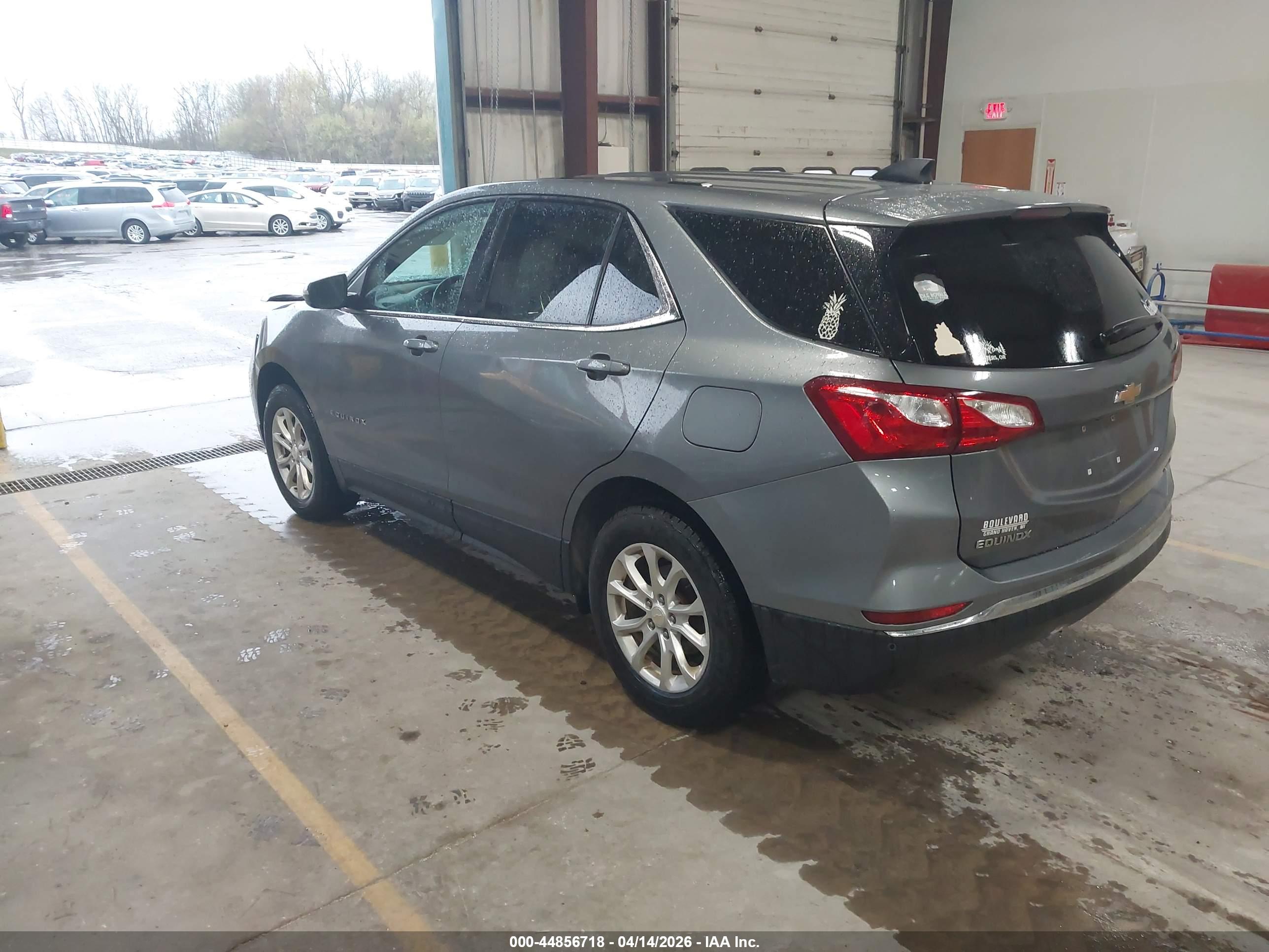 CHEVROLET EQUINOX image 3