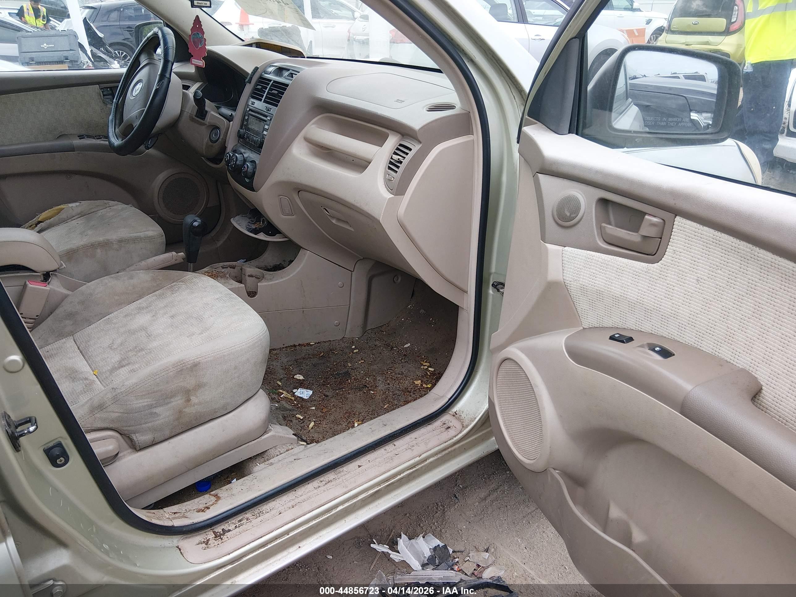 KIA SPORTAGE image 5