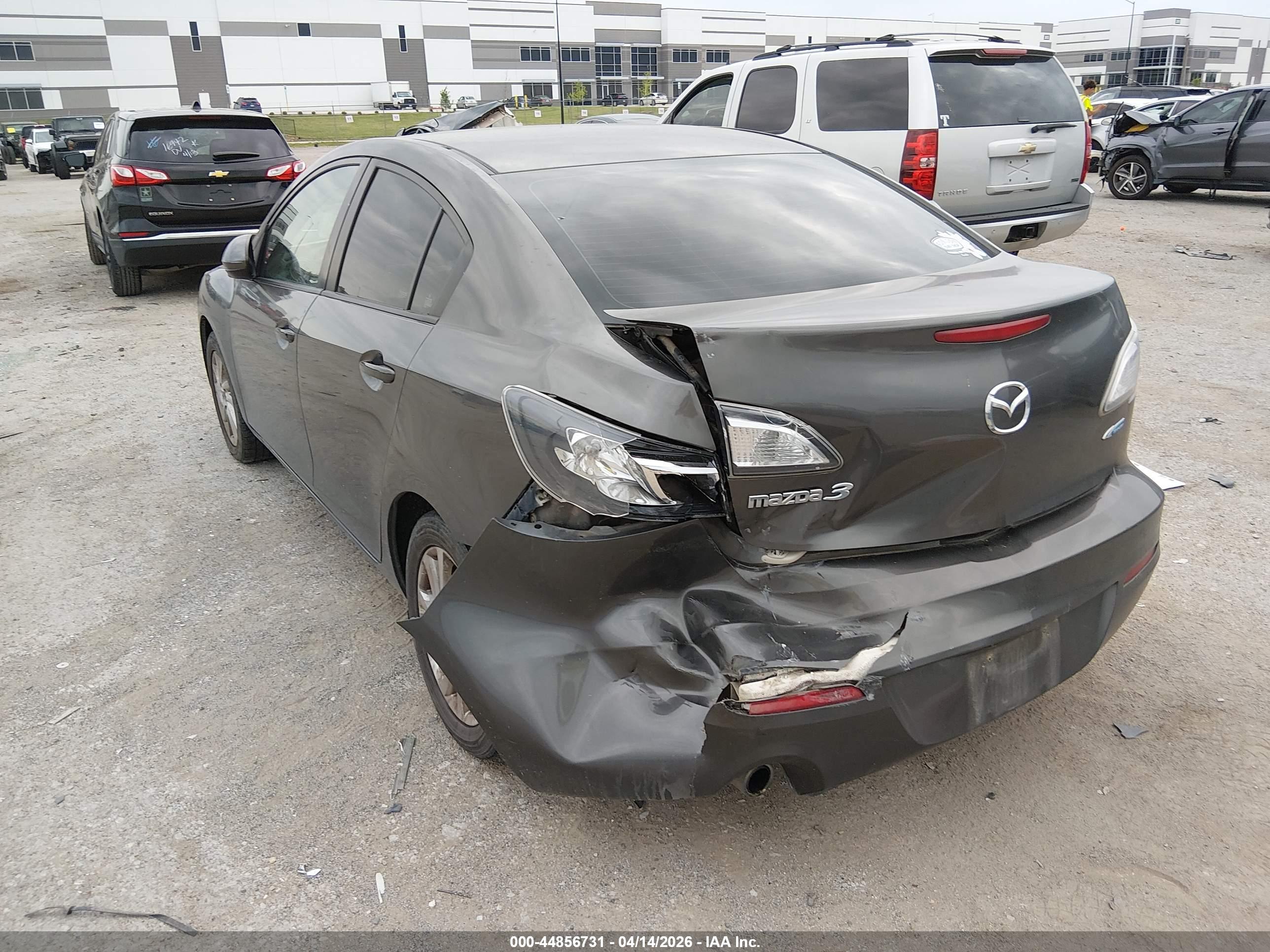 MAZDA MAZDA3 image 3