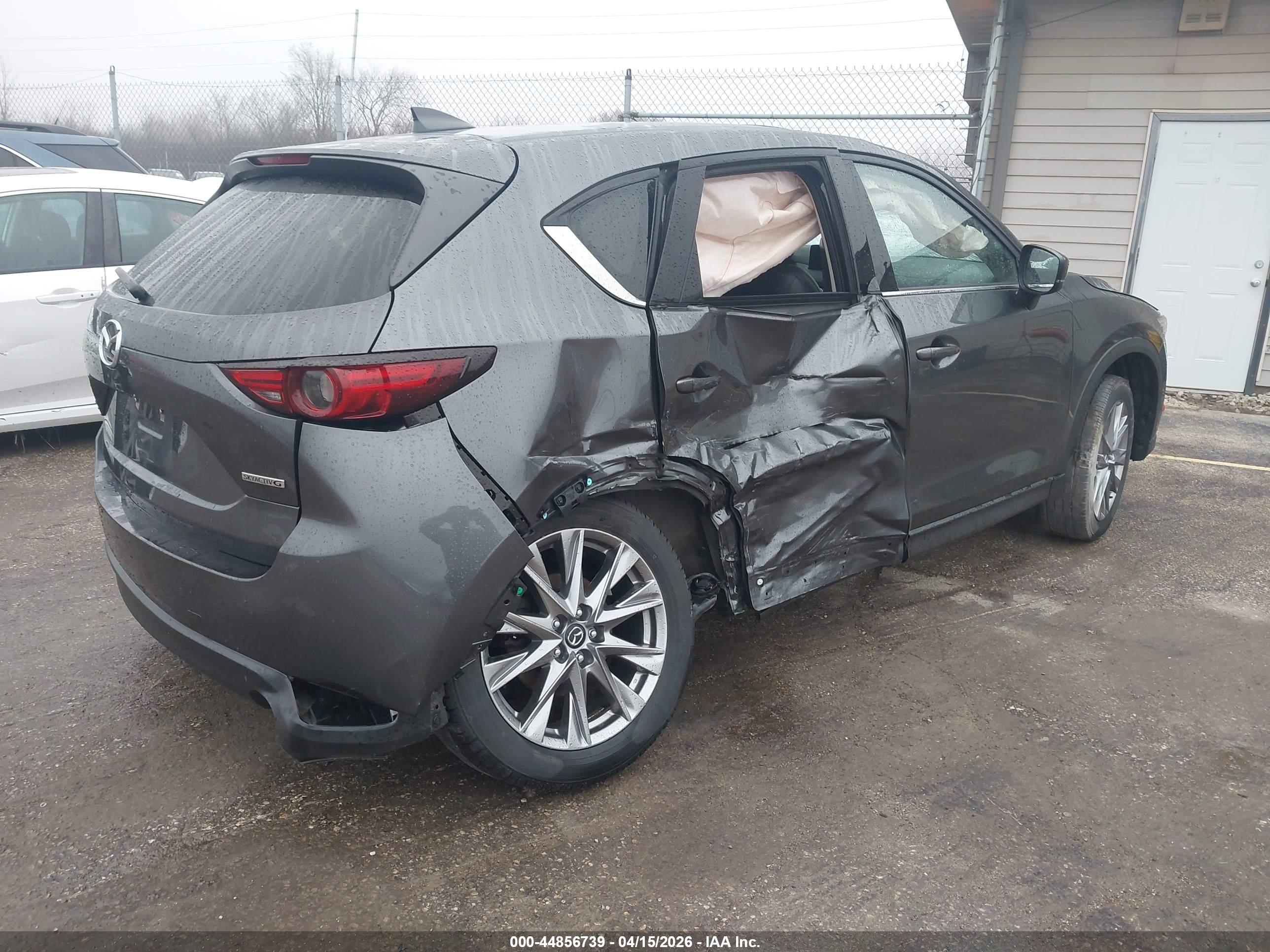 MAZDA CX-5 image 4
