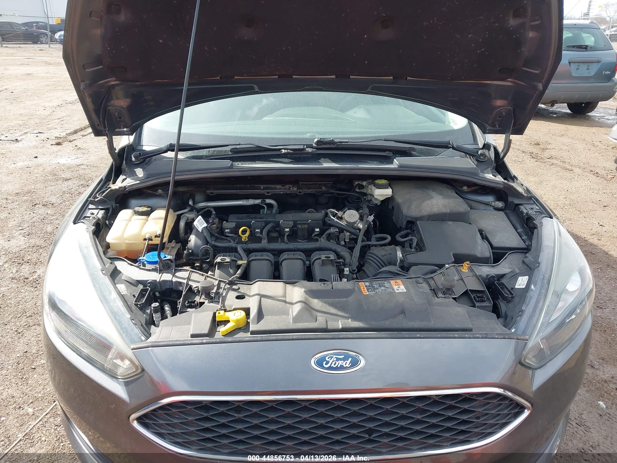 FORD FOCUS image 10